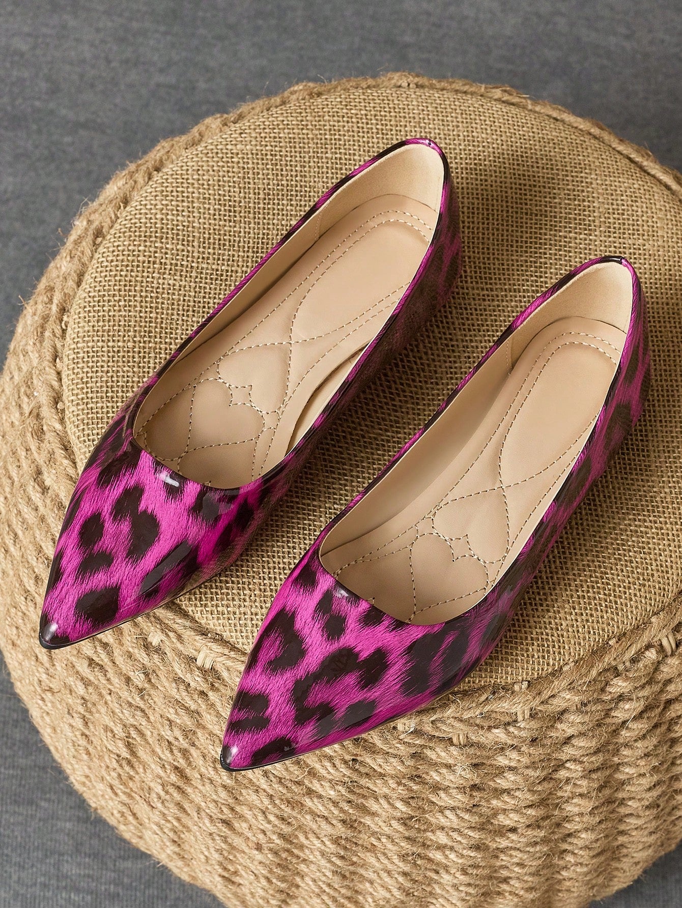 Women's Pointed Toe Shallow Mouth Leopard Printed Flats, Suitable For Daily Wear, Parties And Dance Events In Spring, Summer And Autumn