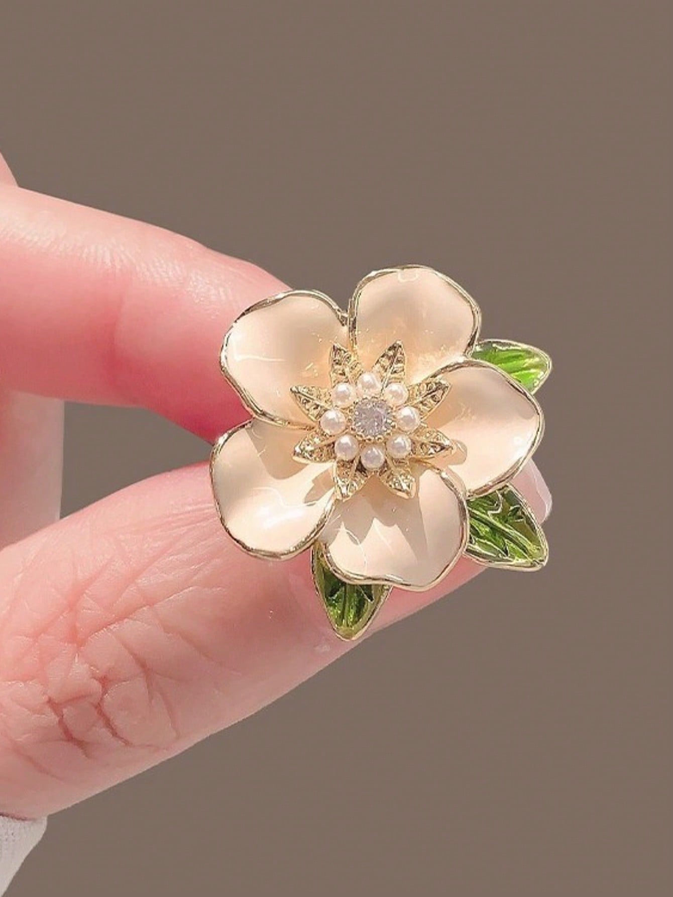 1pc Camellia Flower Shaped Brooch Pin, Gardenia Flower Brooch Accessory