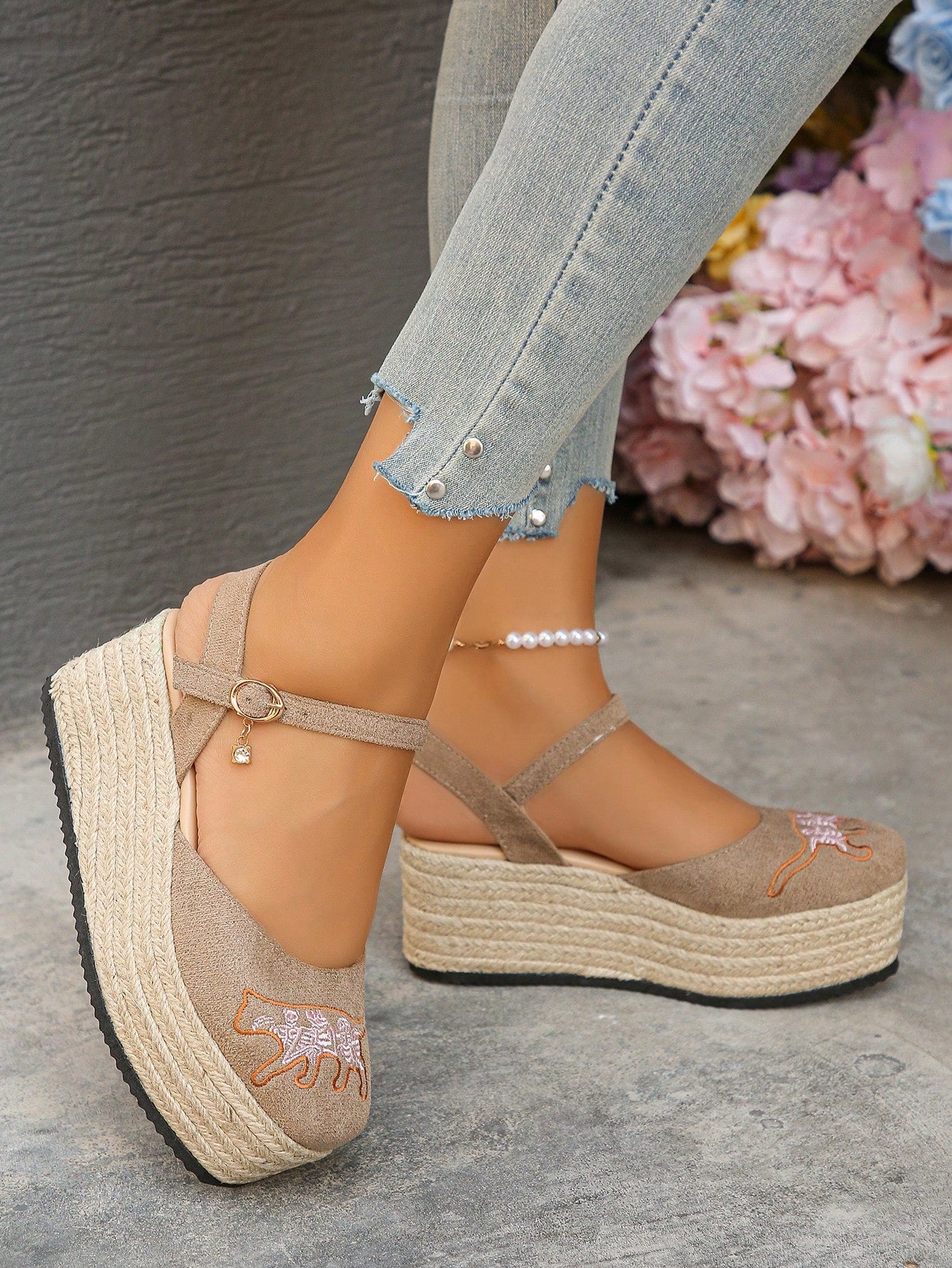 Women's Ankle Strap Shoes With -Rope Style Bottom, High Waterproof Platform Wedge Heel Thick-Sole Shoes For Casual/Travel/Vacation, Beige Color, Summer/Autumn