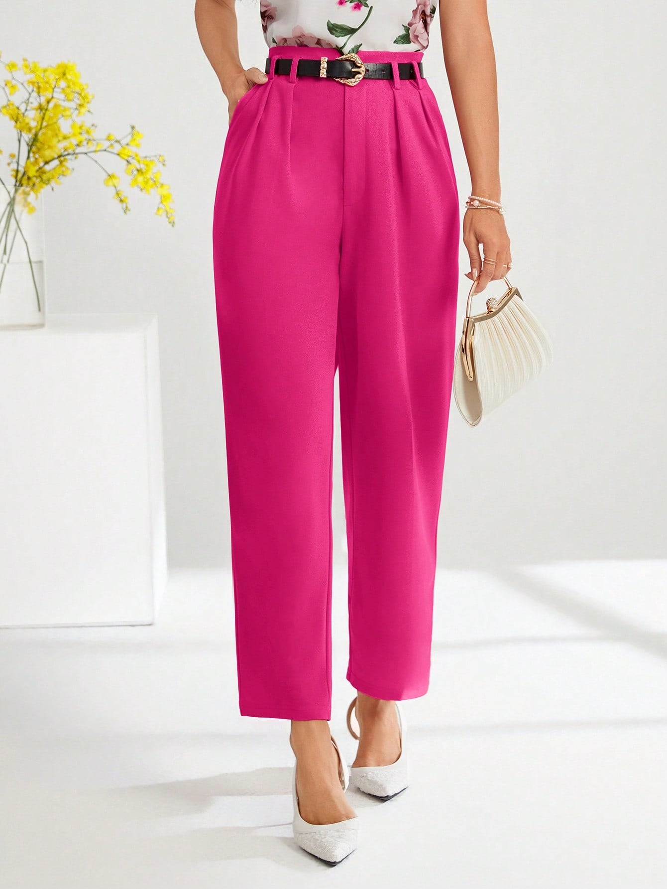 Women's Casual Solid Color Pleated Tapered Suit Pants