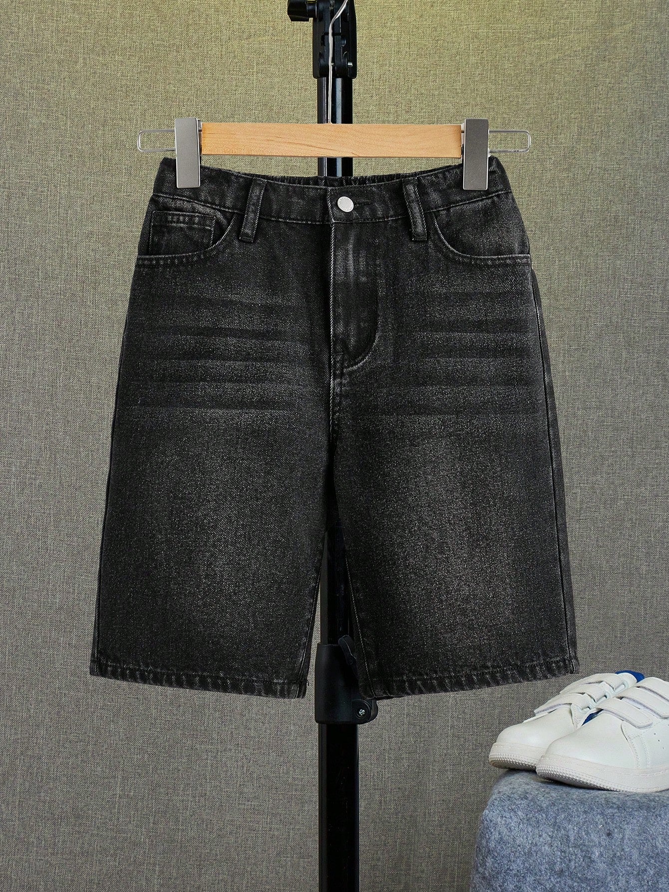 Tween Boys' Distressed Denim Shorts With Washed Details