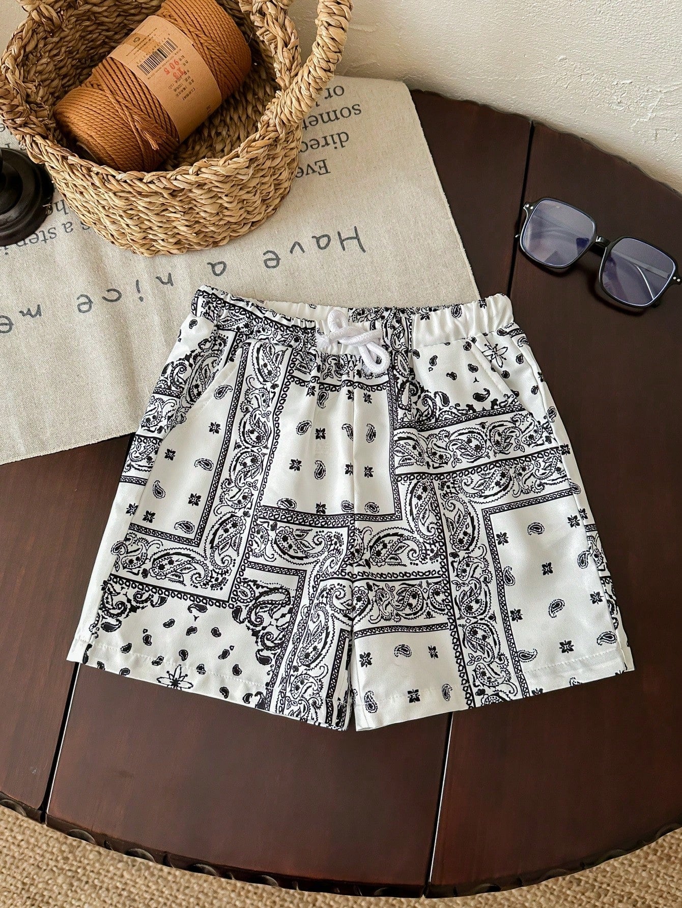 Young Boy Summer Fun And Stylish Casual Shorts In Classic Paris Pattern Design, Comfortable And Versatile Clothing Suitable For Outdoor Activities, Vacations, Street Style, And Parties