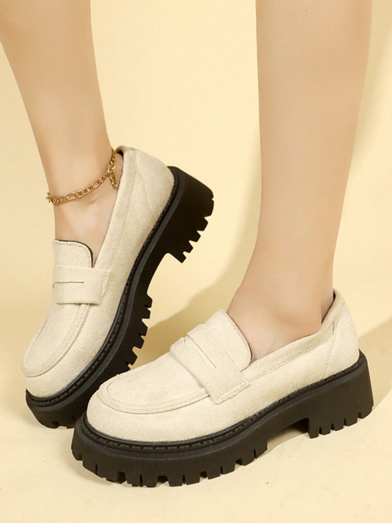 2024 New Arrival Suede Plain Classic Thick Sole Loafers Slip-On Shoes