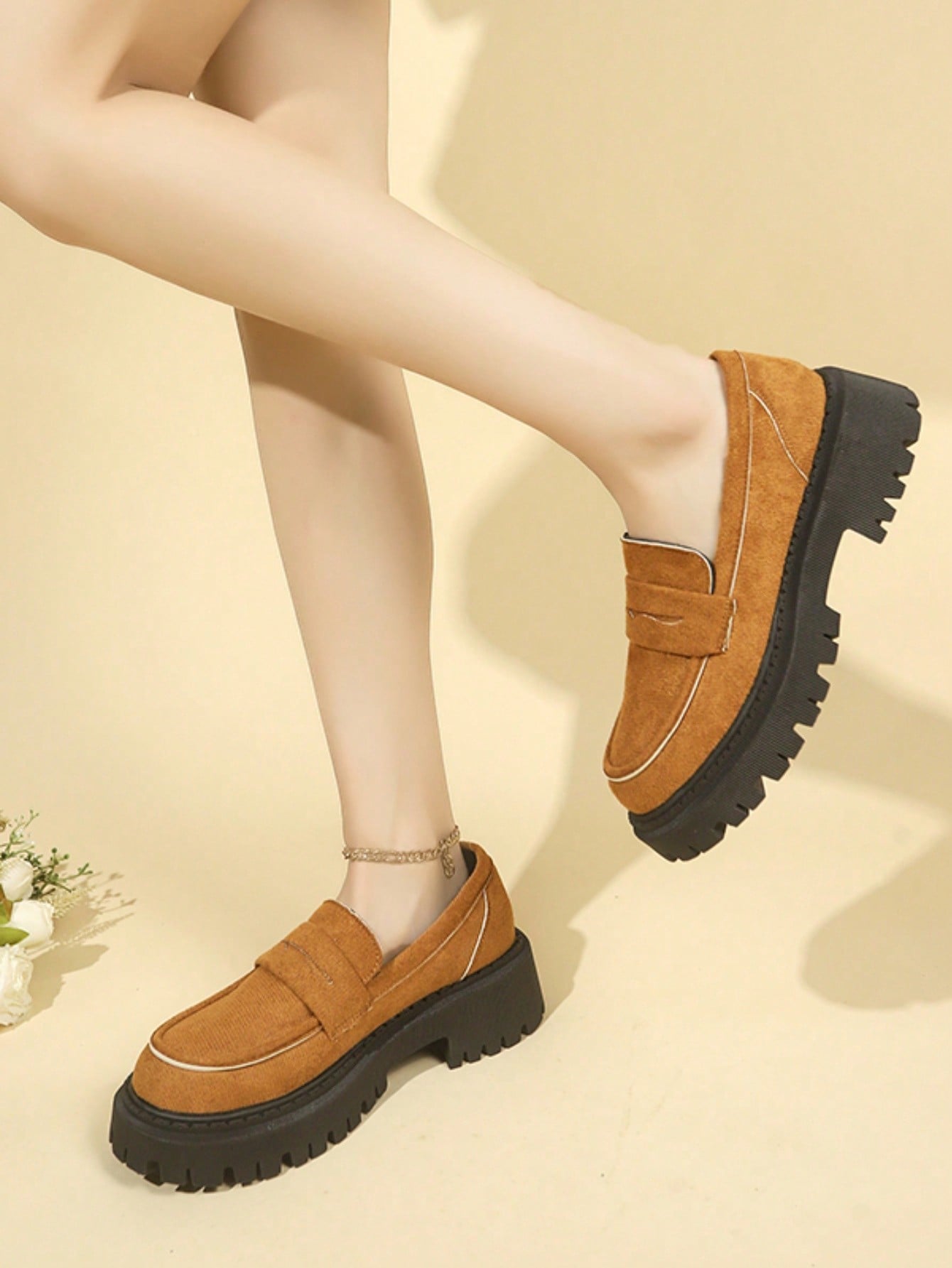 2024 New Arrival Suede Plain Classic Thick Sole Loafers Slip-On Shoes