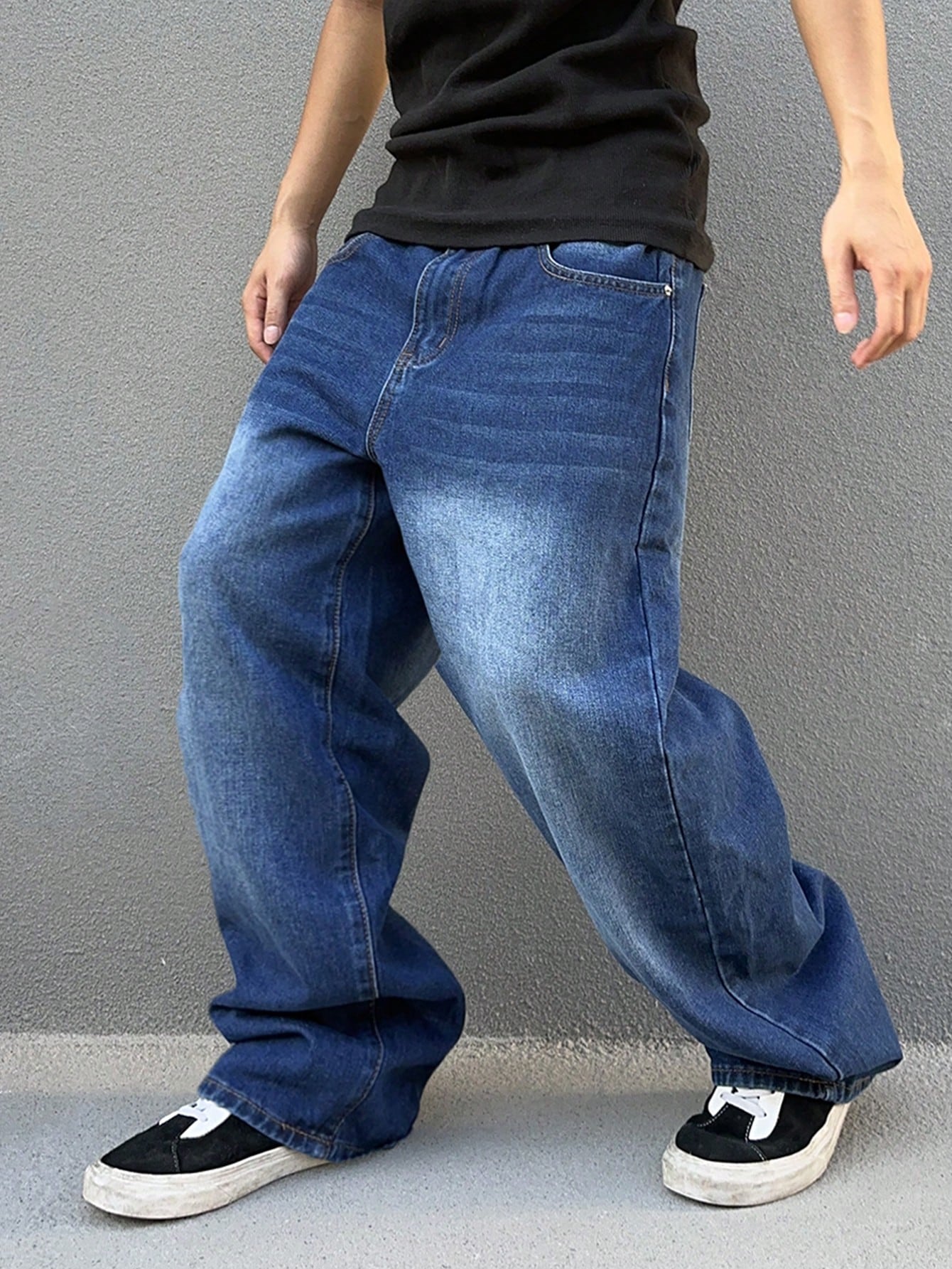 Men Cotton Bleach Wash Straight Leg Jeans