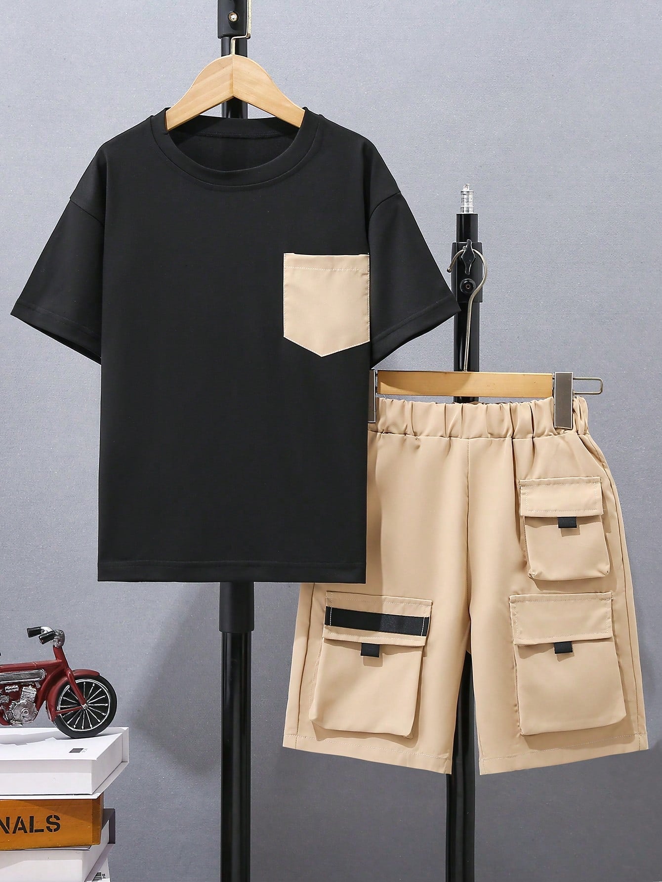 Tween Boy Fashionable Daily Casual Short Sleeve Workwear Pocket Shorts 2 Piece Set