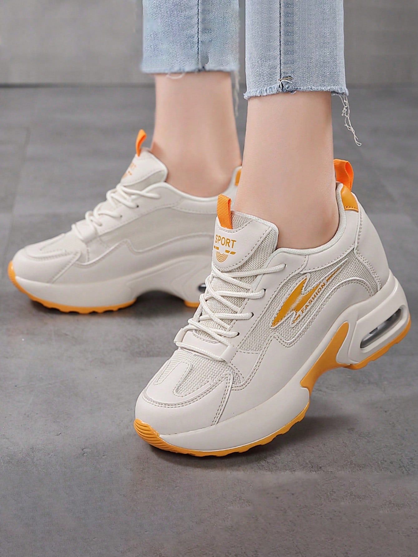 Women Casual Breathable Shock-Absorbing Walking Shoes Fashionable Wedge Heel Thick-Soled Sports Shoes