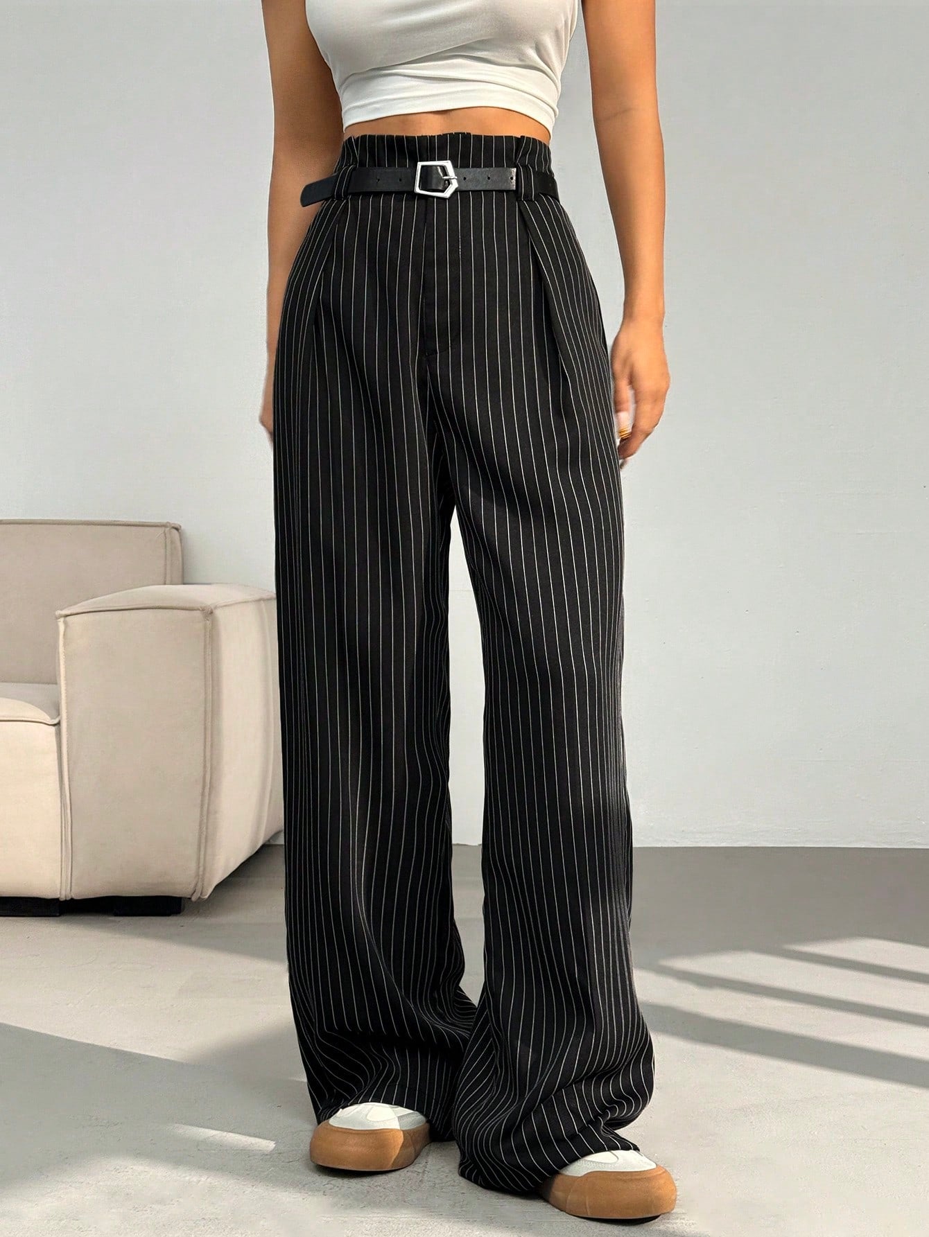 Women's Black Pleated Wide Leg Pants