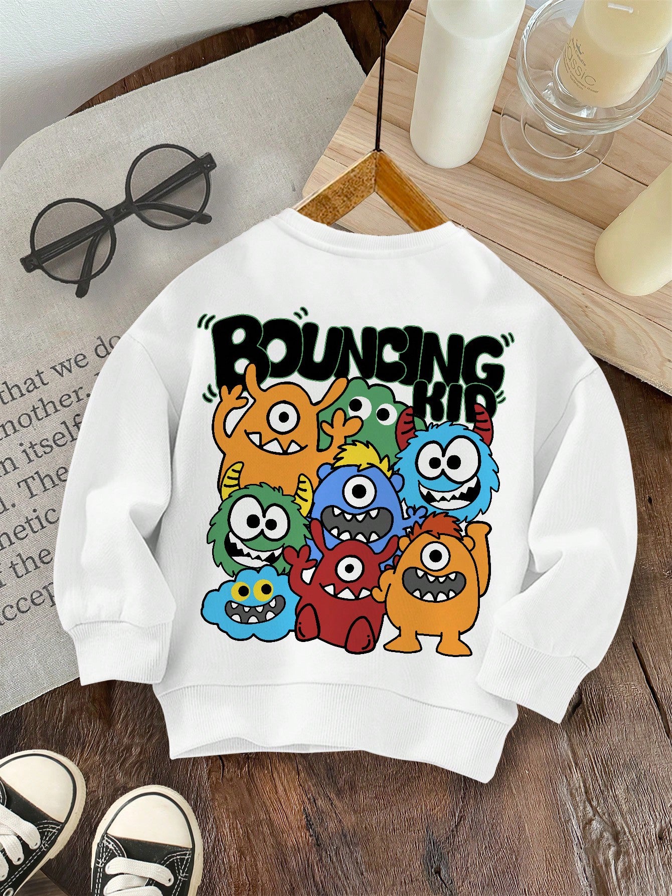 Young Boy Astronaut & Planet Print Drop Shoulder Sweatshirt