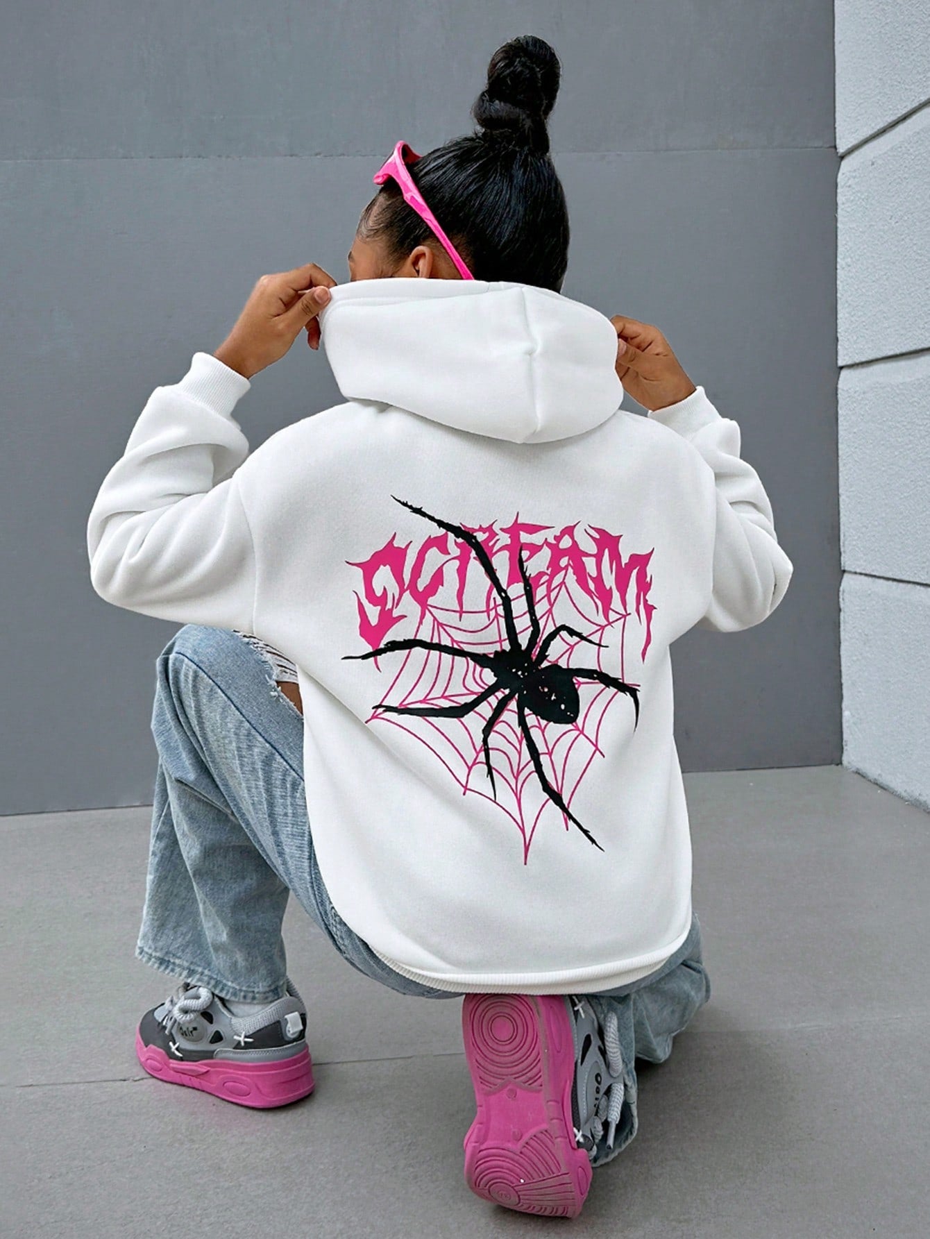 Tween Girls' Casual Simple Spider Pattern Long Sleeve Hoodie, Suitable For Autumn And Winter