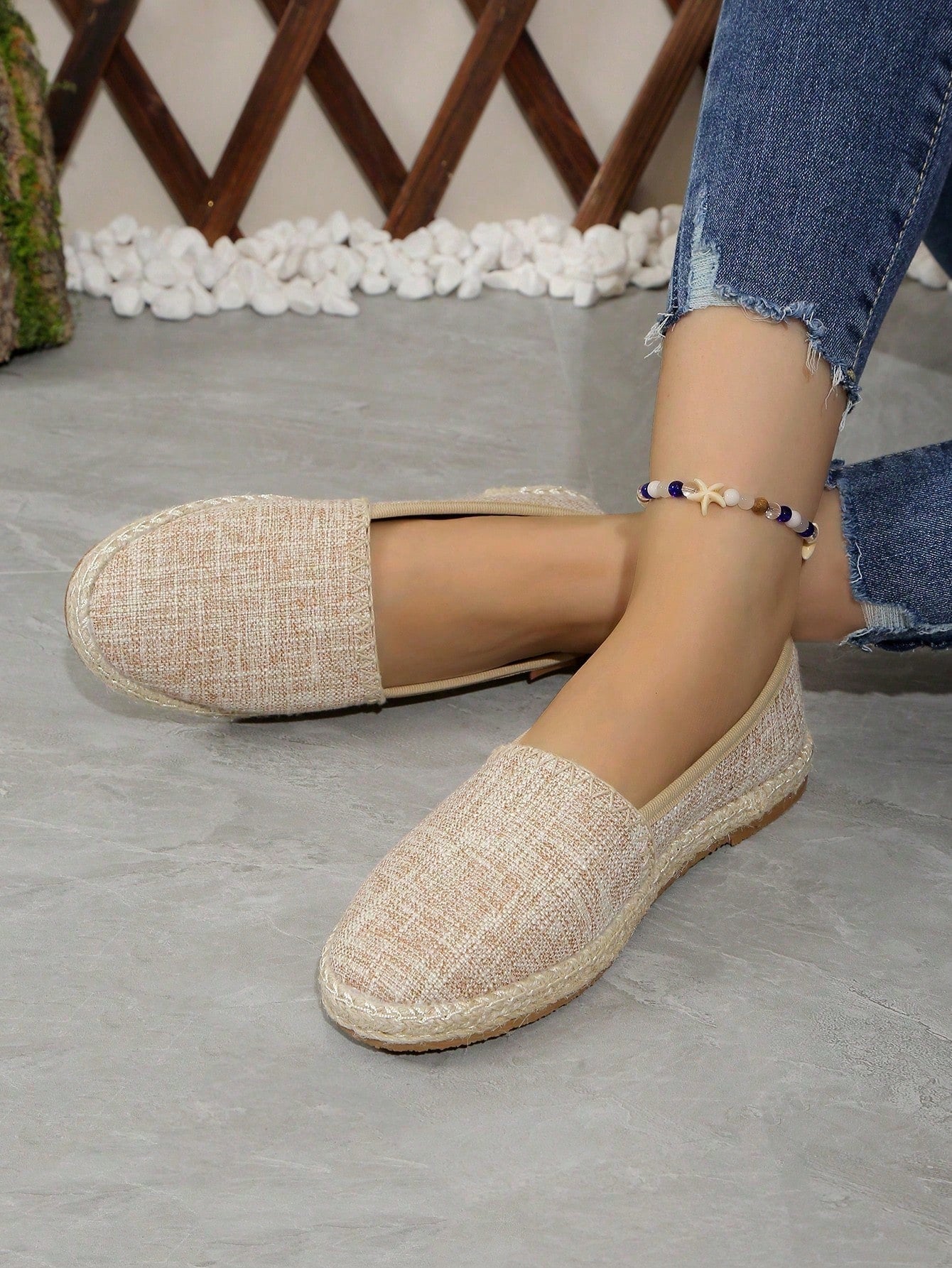 New Arrival Women's Fashion Linen Breathable Woven Espadrilles, Combination Bottom, Slouchy Slip-On Design, Odor-Resistant, Breathable, Size 43