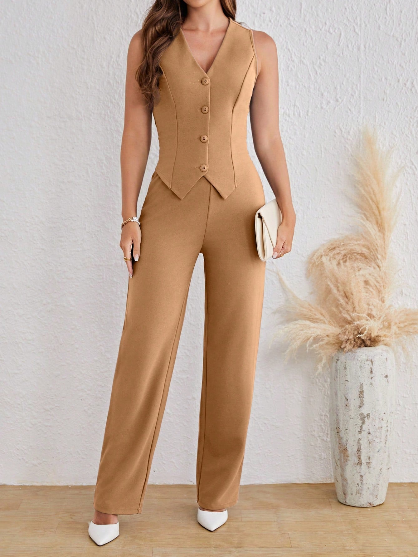 Tall Women's Sleeveless Suit Set