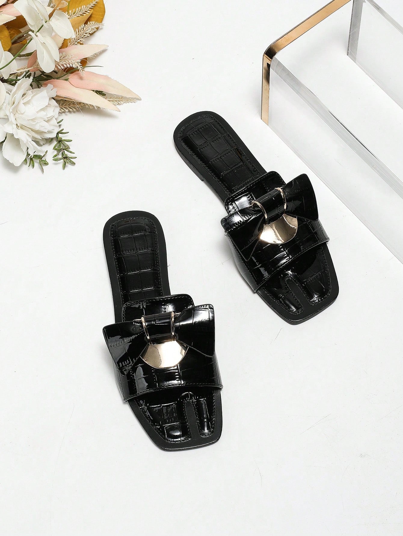 Summer Casual Fashionable Slip-resistant Square Toe Flat Sandals With Metal Buckle