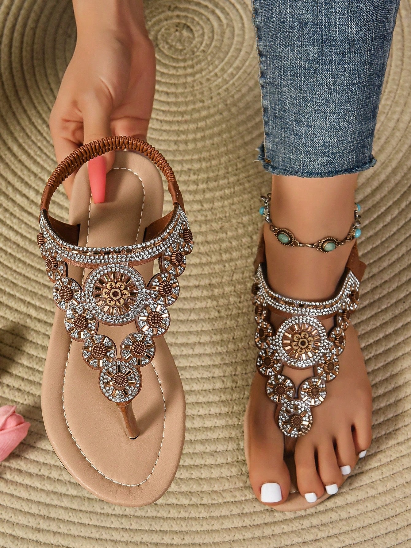 Newest Style Roman Sandals, Bohemian Style Women's Flat Sandals In Brown Color