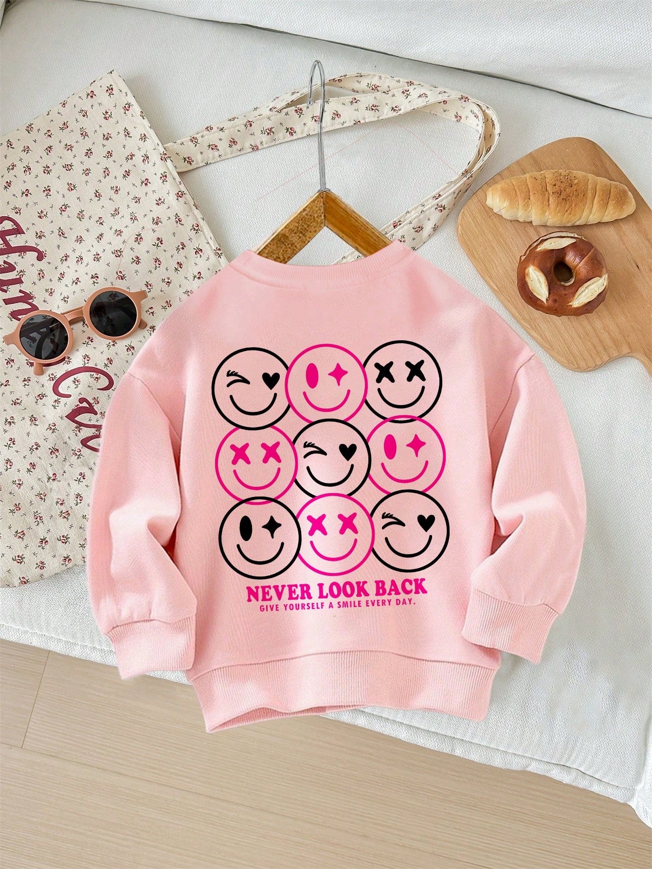 Young Girls Casual Everyday Comfortable Knit Smiling Face "SMLLE" Printed Long Sleeve Sweatshirt, Suitable For Autumn And Winter