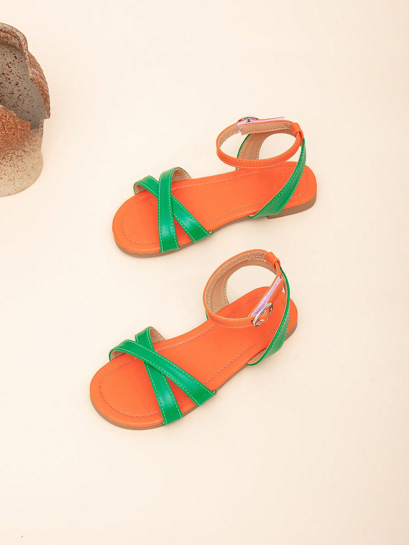 New Arrival Summer Girls' Casual Minimalistic Beach Strap Flat Sandals