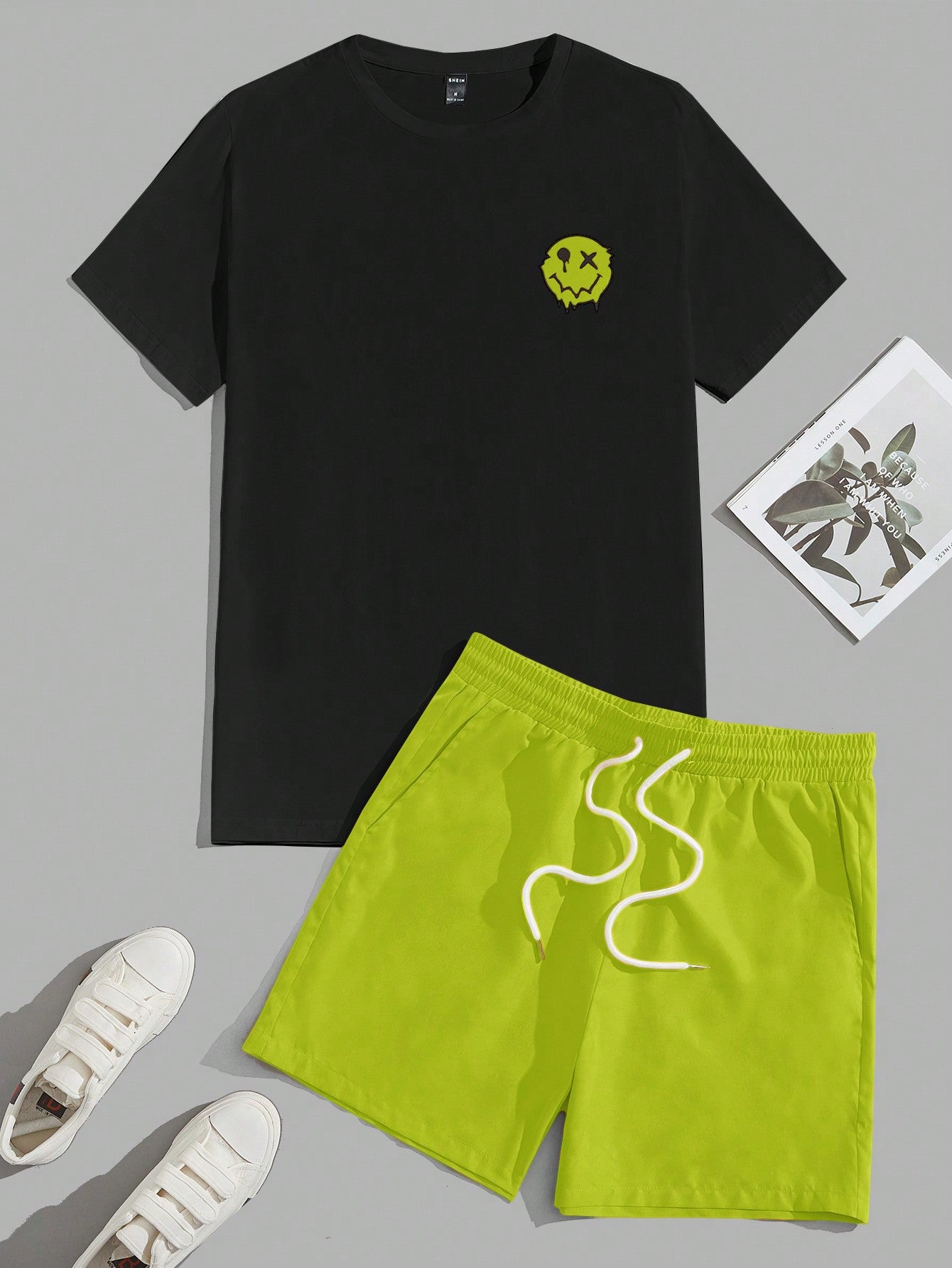 X Breakaway Men Cartoon Graphic Tee & Drawstring Waist Shorts