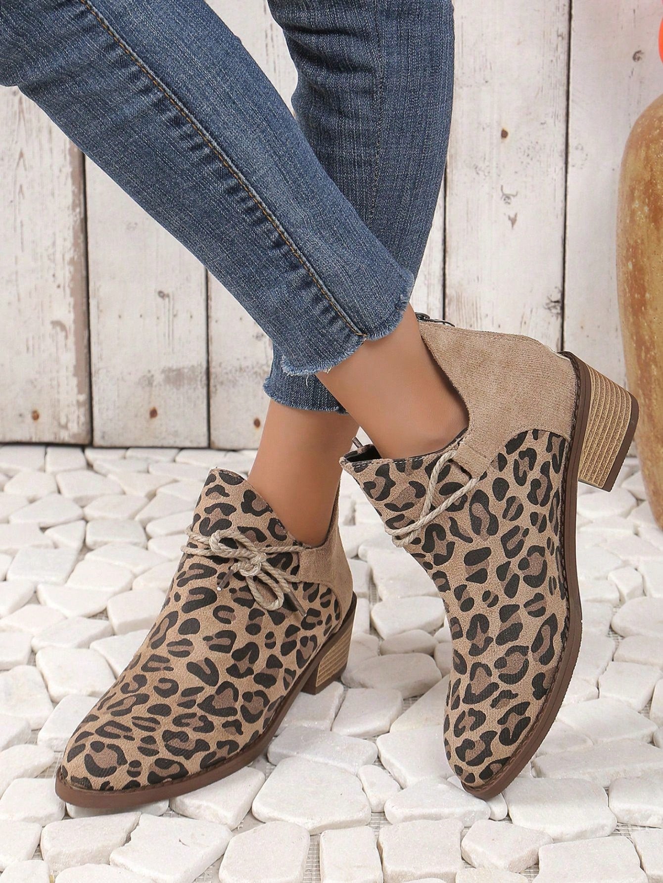 Women's Square Heel Low Heel Shoes Side Zipper Decor Vintage Slip-On Ankle Boots Casual Versatile Outdoor Flat Shoes Round Toe Low Heel Ankle Boots Fashionable Versatile Short Boots