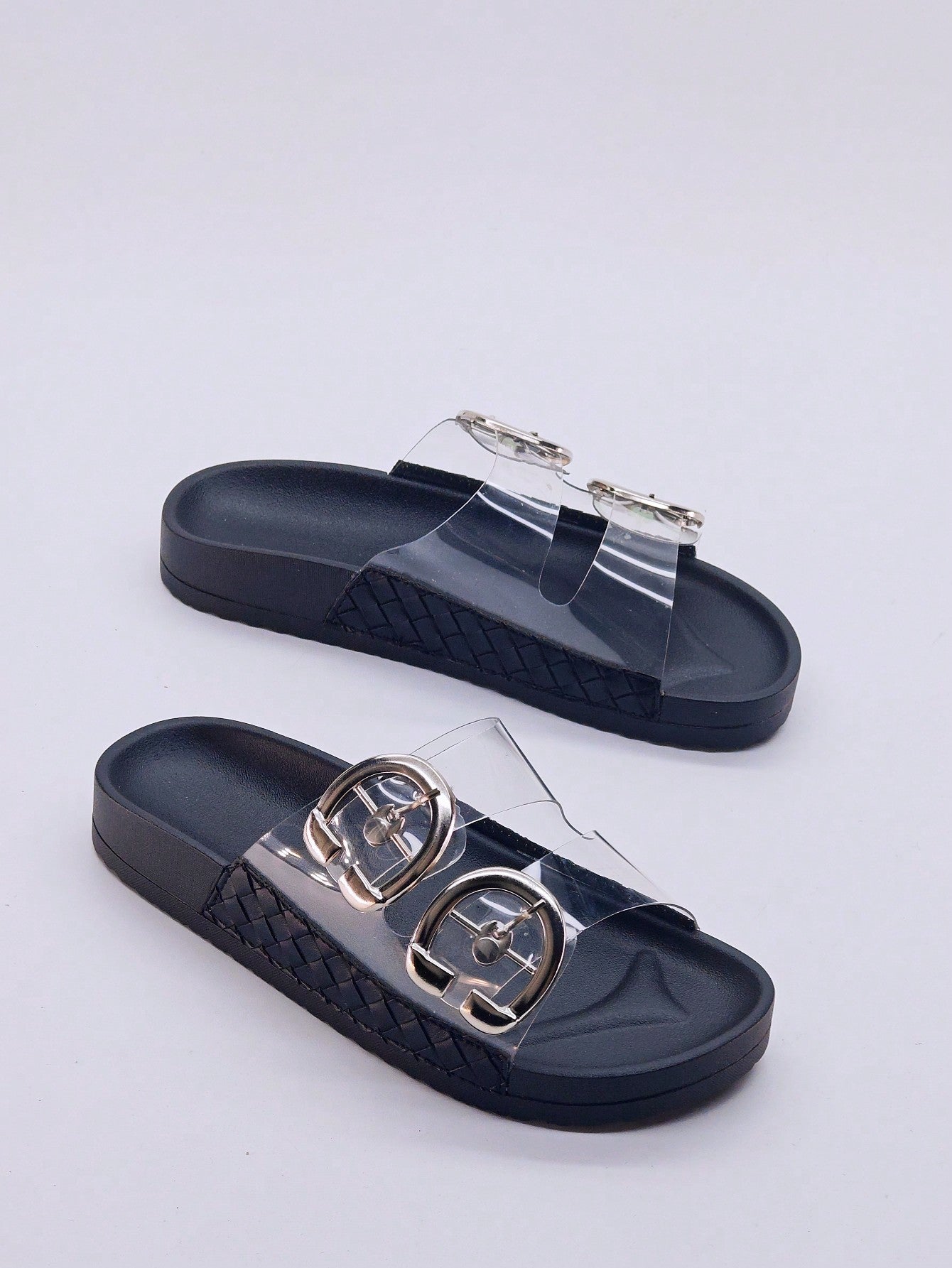 2024 New Black Casual Home & Holiday Women Thick Sole Diamond Slide Slippers Fashionable Platform Lady Flip Flops