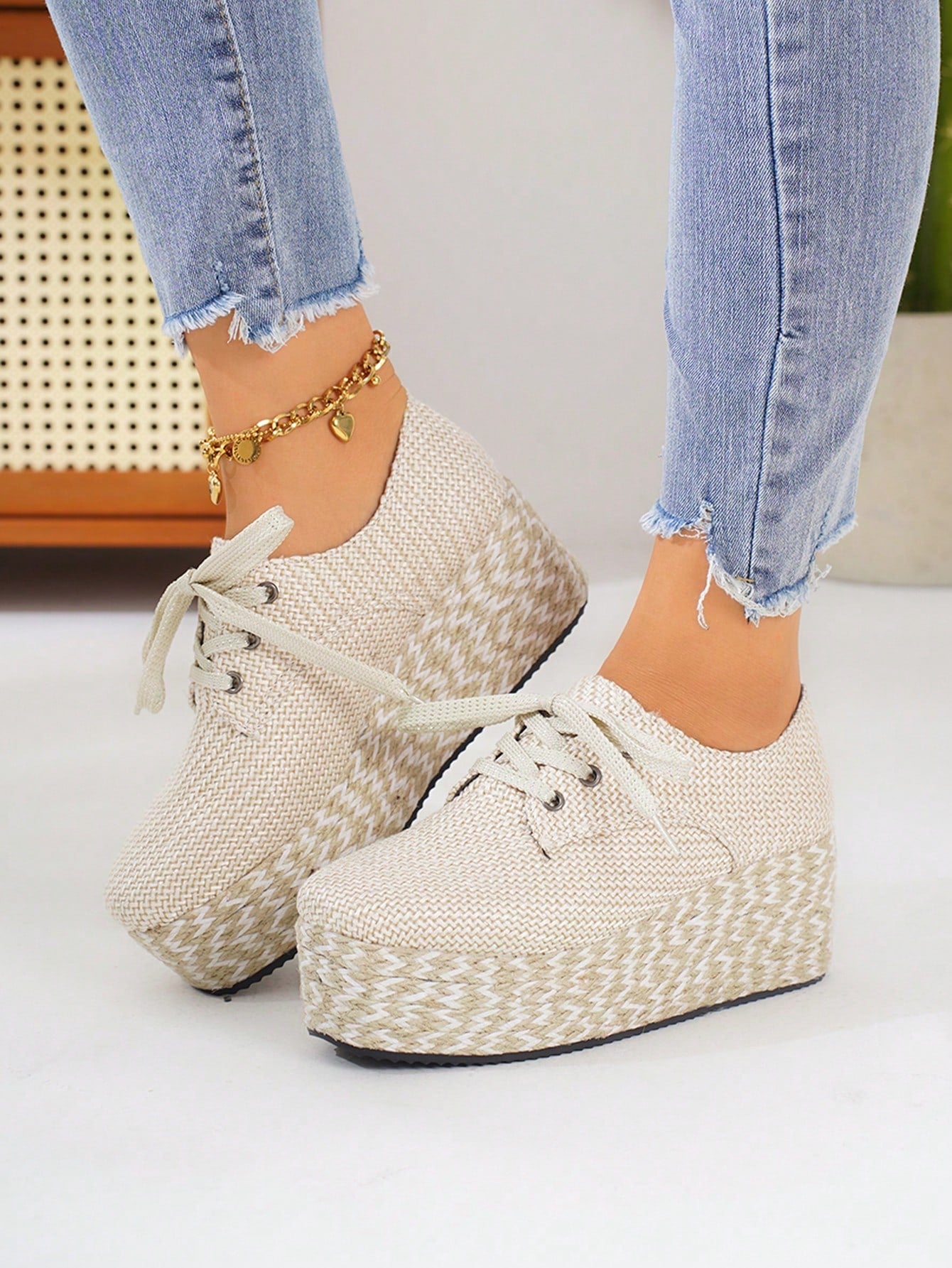 New Fashion Women Suede Leather Tie-Up Comfortable Casual Wedge Heel Platform Shoes