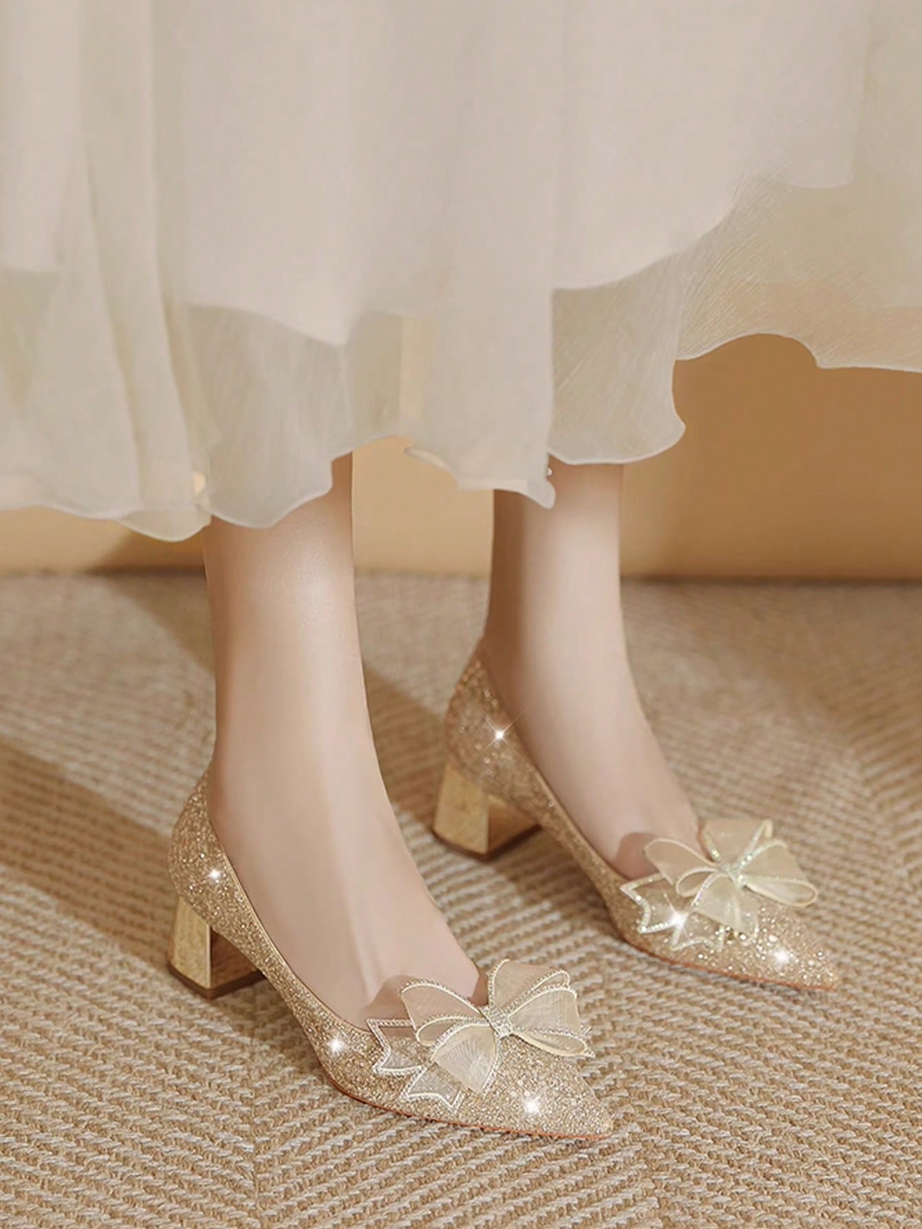 6cm High Heel Champagne Butterfly Decor Pointed Toe Ballet Flats For Women, Comfortable Chunky Heels Wedding Pumps