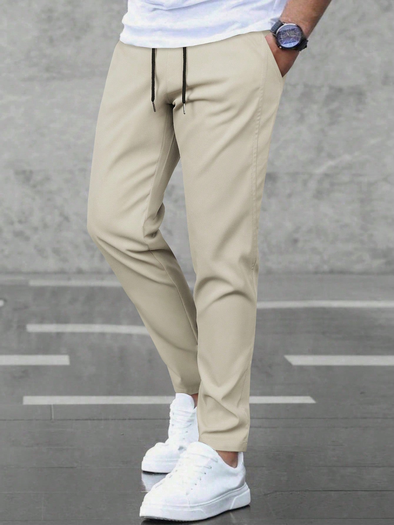 Men Solid Slant Pocket Drawstring Waist Pants