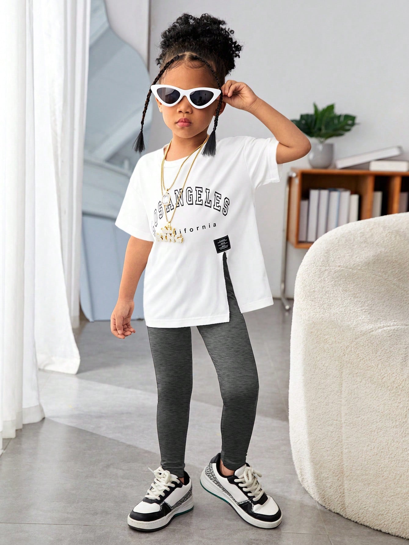 Streecool Kids Young Girl Basic Casual Sporty Street Style White Loose Fit T-Shirt With Side Slit + Black Tight Leggings Set, Suitable For Summer, Autumn, Daily Wear, Sister Matching Outfits, And Sports Events