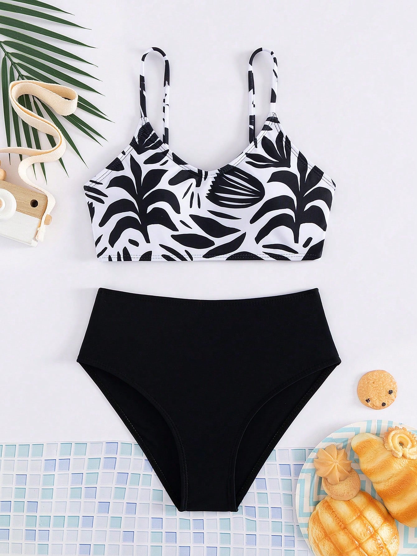 Tween Girl Summer Beach Plant Printed Spaghetti Strap Top With Solid Color Triangle Bottom Bikini Set