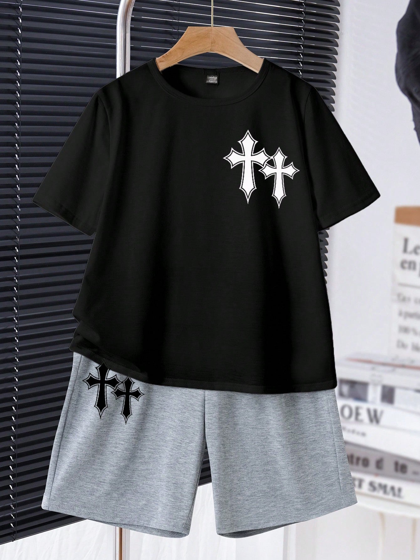 Cross Prints, Jesus, God, Faith, Tween Boys' Casual Simple Round Neck Short Sleeve T-Shirt And Shorts Two-Piece Set, Suitable For Summer