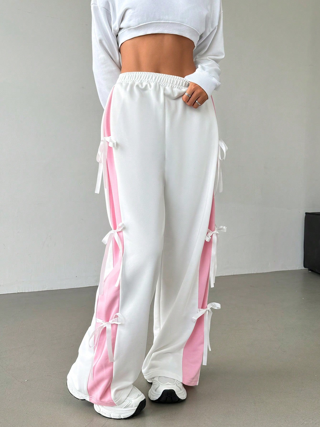 Sweet And Lovely Pink Bow Detail Knot Tie Waist Sweatpants For Spring And Summer