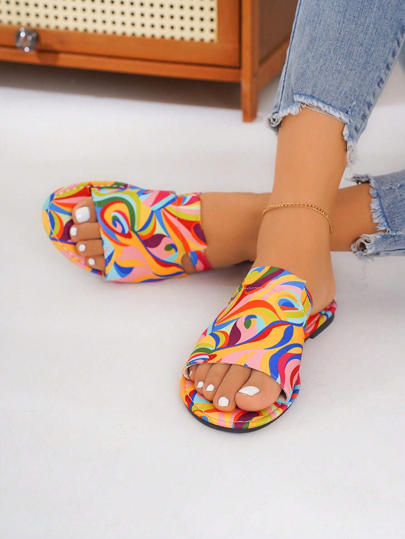 Rainbow Women's Flat Sandals, Fashionable Colorful Beach Shoes