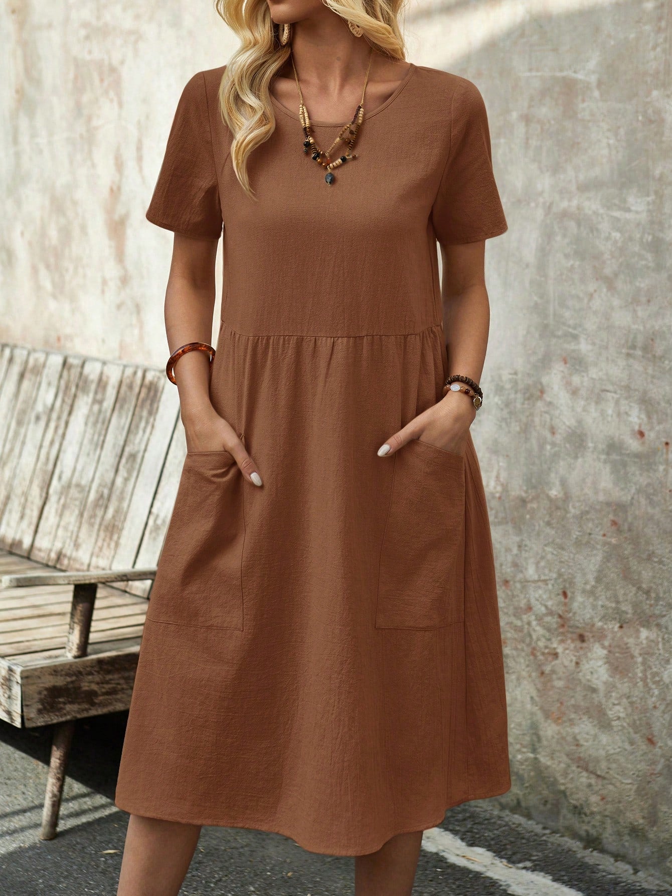 Women's Spring Round Neck Short-Sleeve Dress With Pockets And Doll Pattern