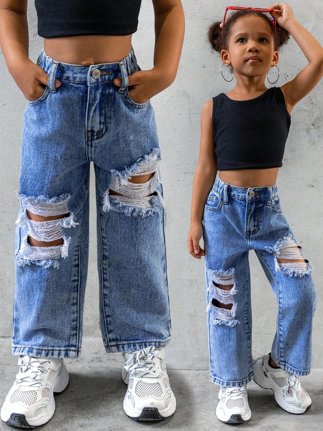 Young Girl New Casual And Stylish Light Blue Distressed Washed Straight Leg Jeans