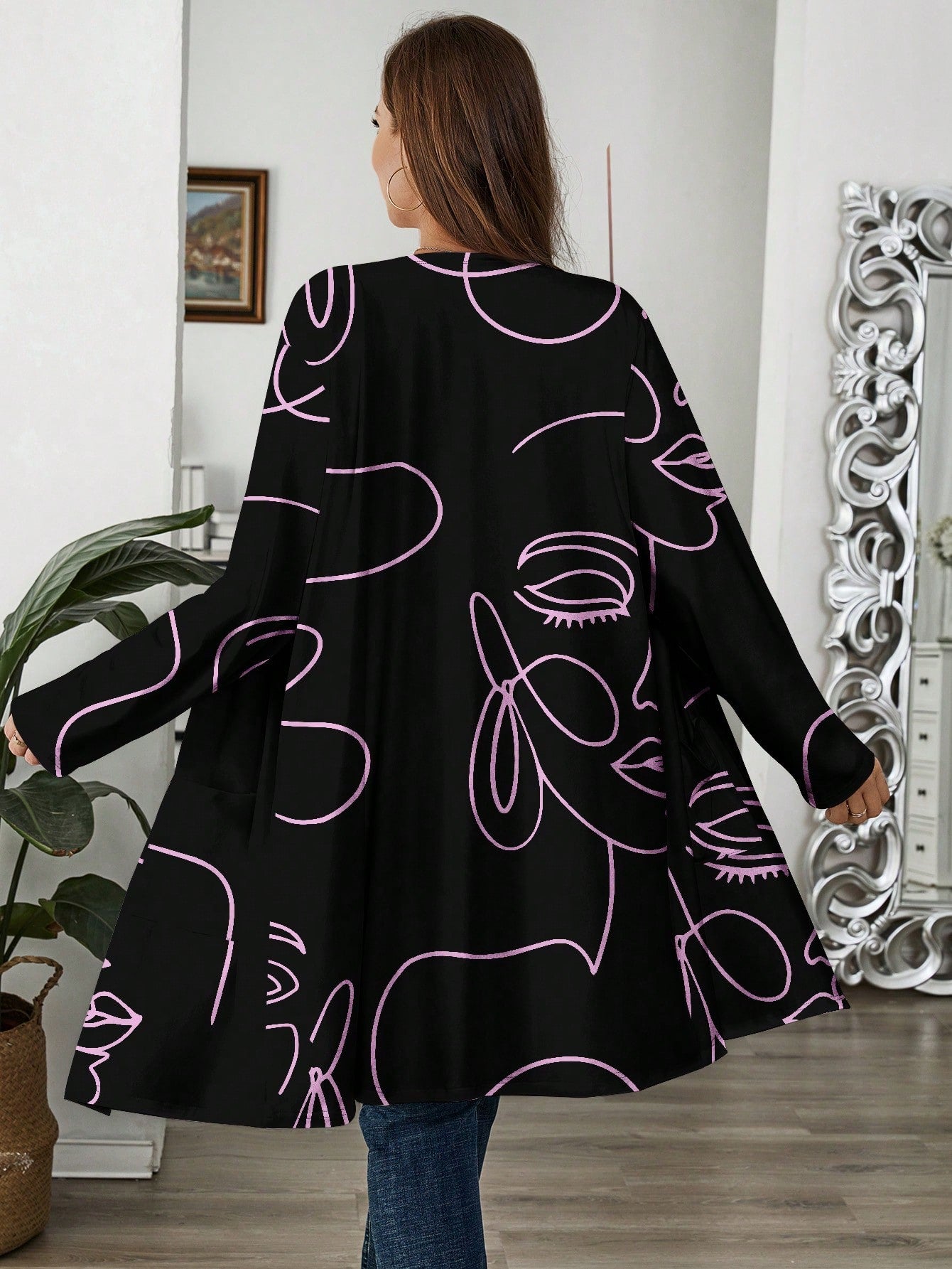 Plus Size Women's Loose Long Sleeve Cardigan Suitable For Summer