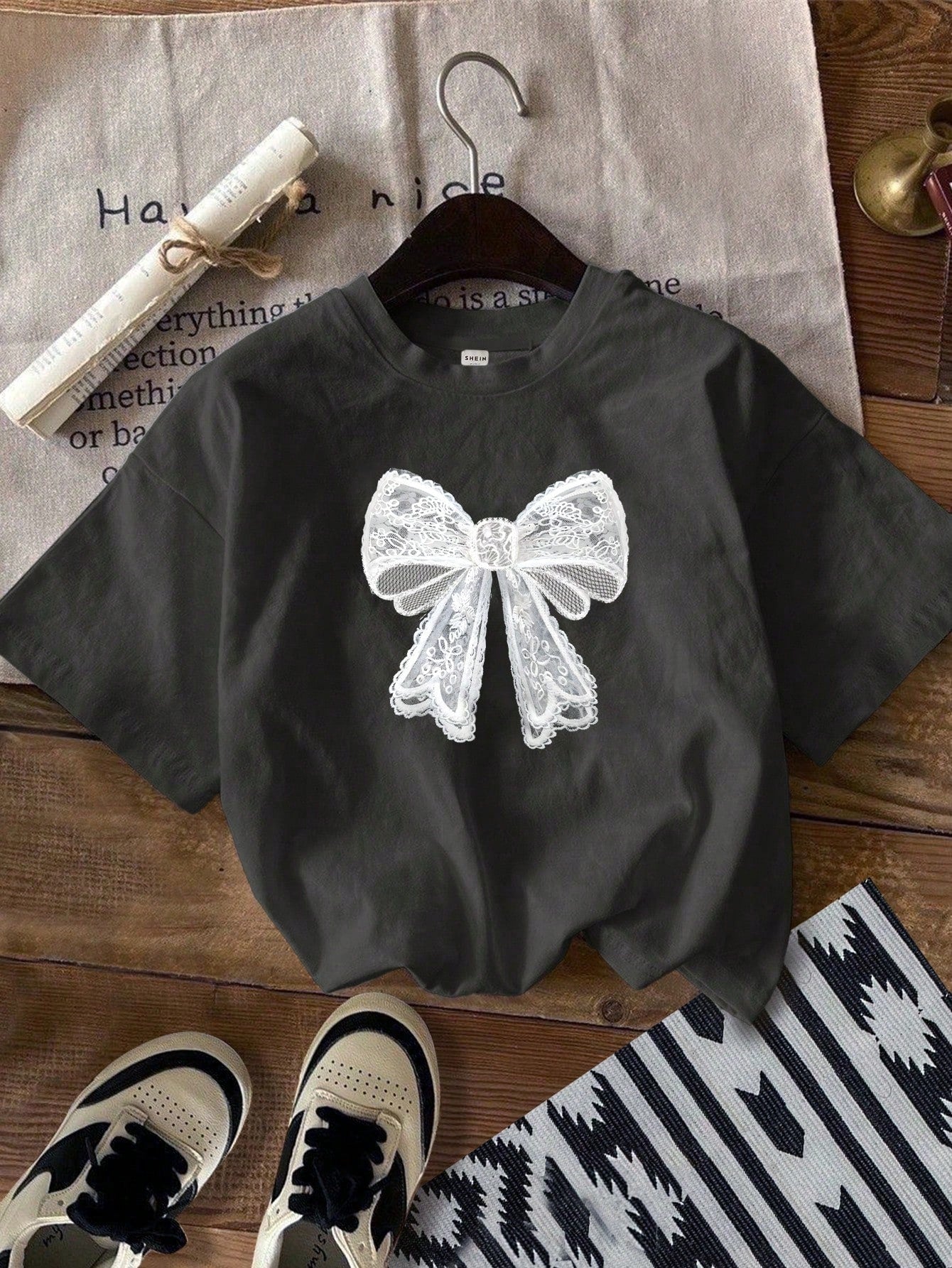 Casual Colorful Butterfly Print White Round Neck Short Sleeve Slim Fit Women's T-Shirt, Suitable For Summer