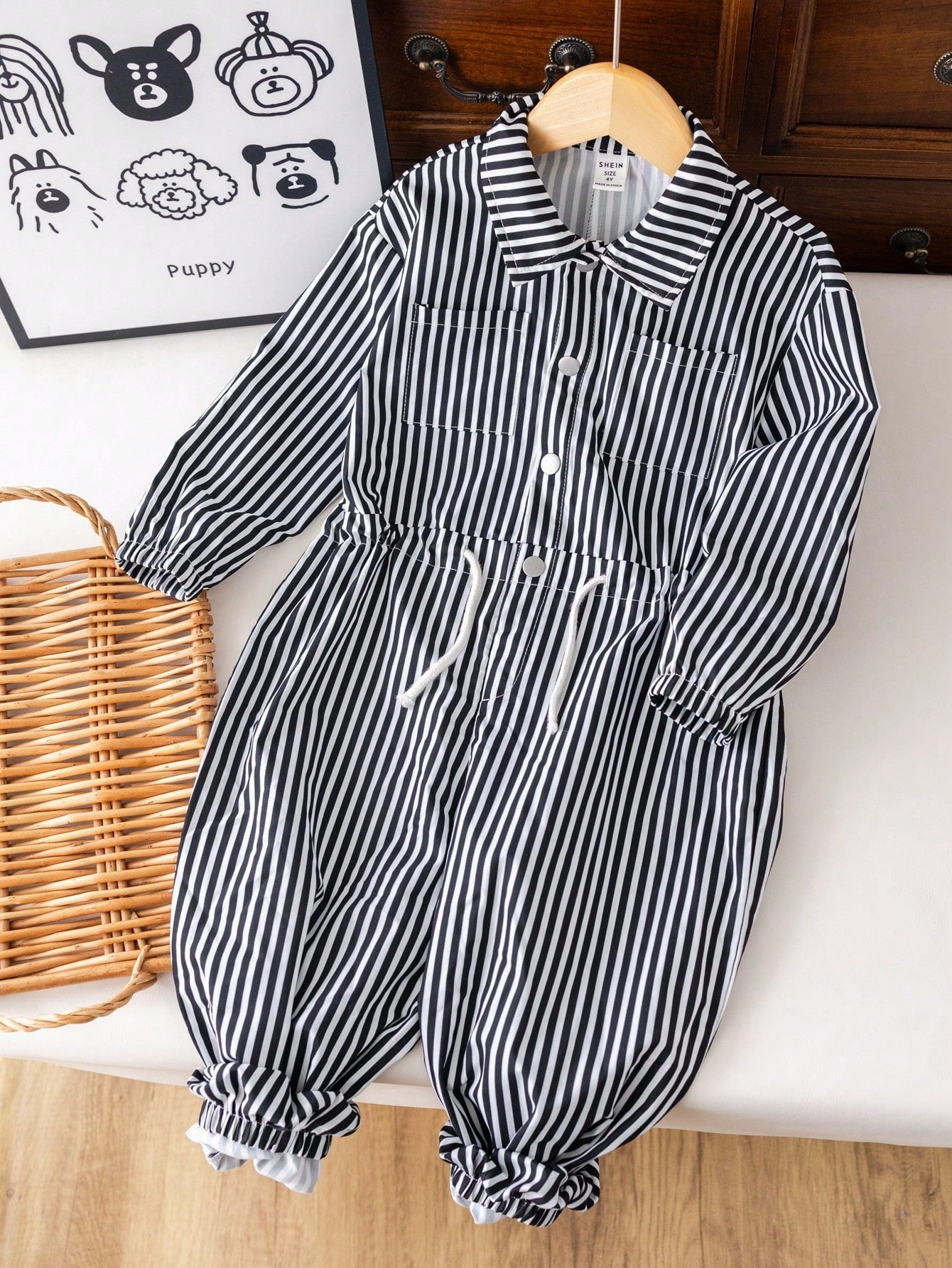 1pc Young Boy Casual And Comfortable Fashionable Jumpsuit With Simple And Versatile Soft And Comfortable Academy Stripe Fabric, Breathable And Comfortable Long Sleeve, Suitable For Spring, Autumn, And Winter, Suitable For Daily , School, Holiday, And Part