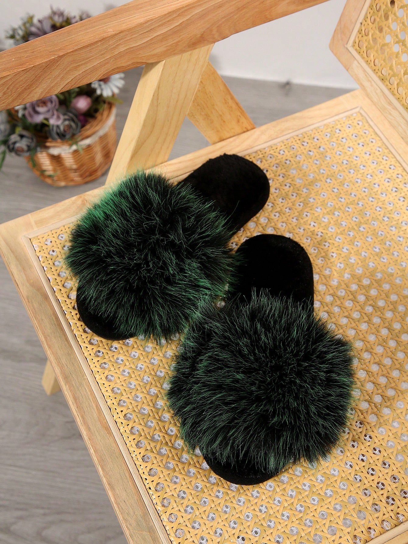 Women Fuzzy Bedroom Slippers, Fashion Home Slippers