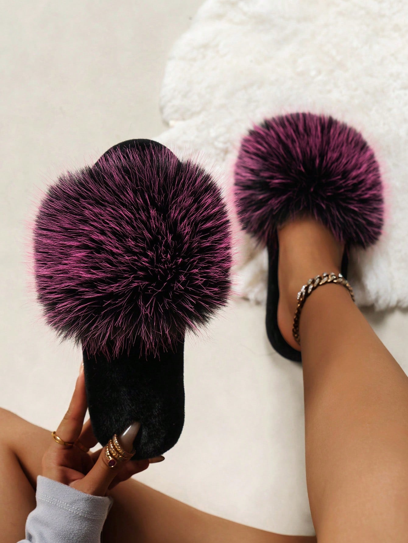 Women Fuzzy Bedroom Slippers, Fashion Home Slippers