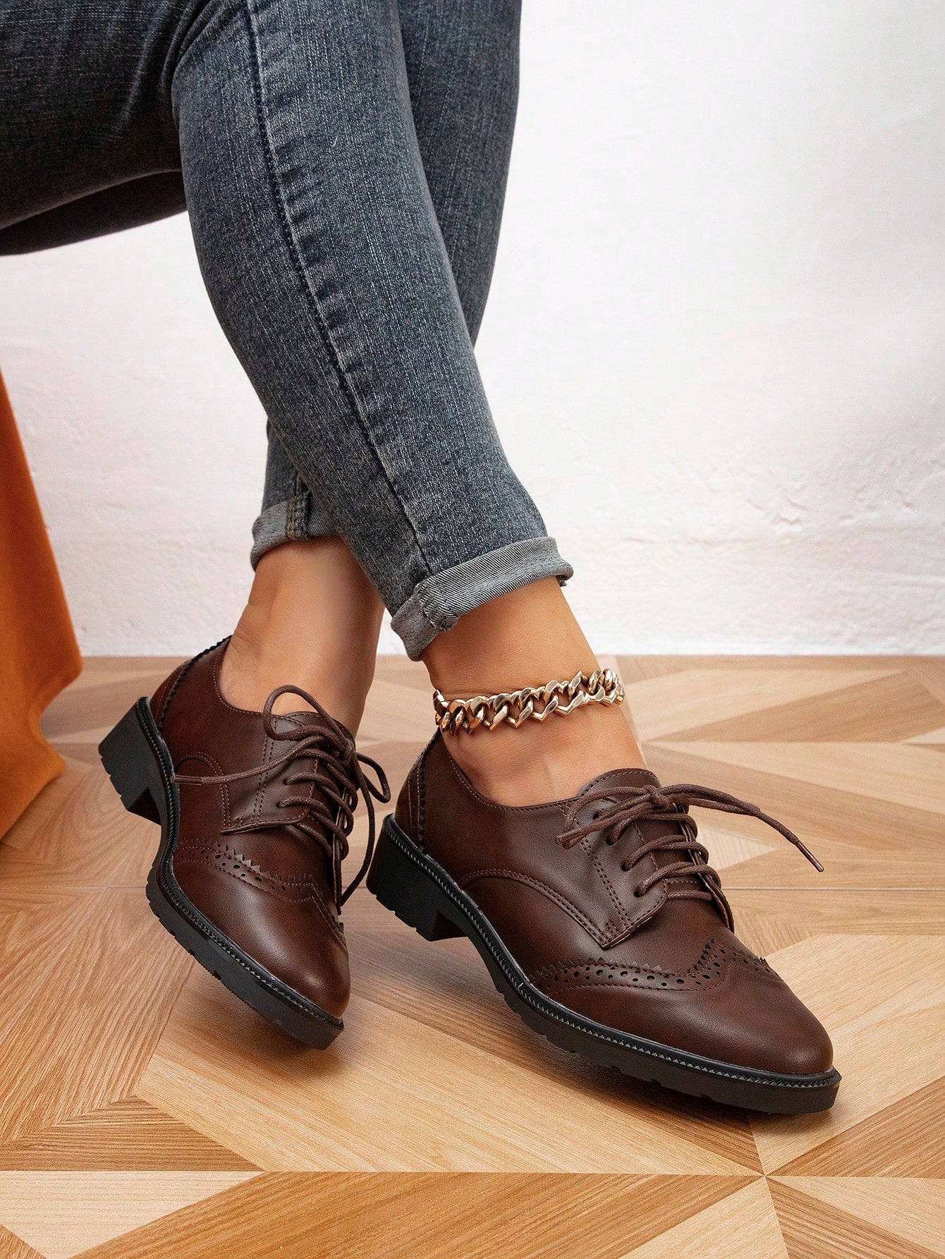 Women's British Style Carved Pu Leather Flat Lace-up Shoes