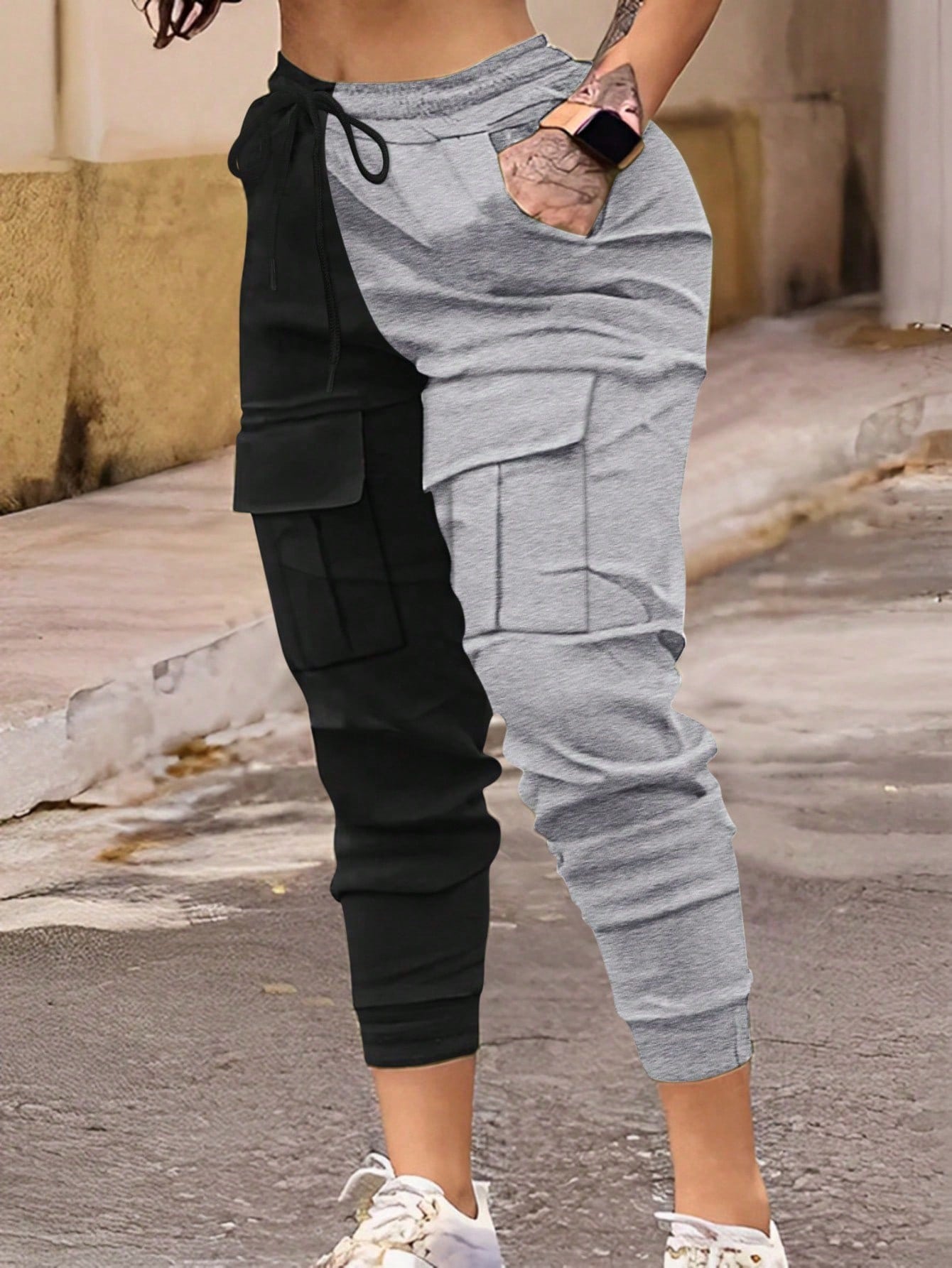 Plus Two Tone Flap Pocket Sweatpants