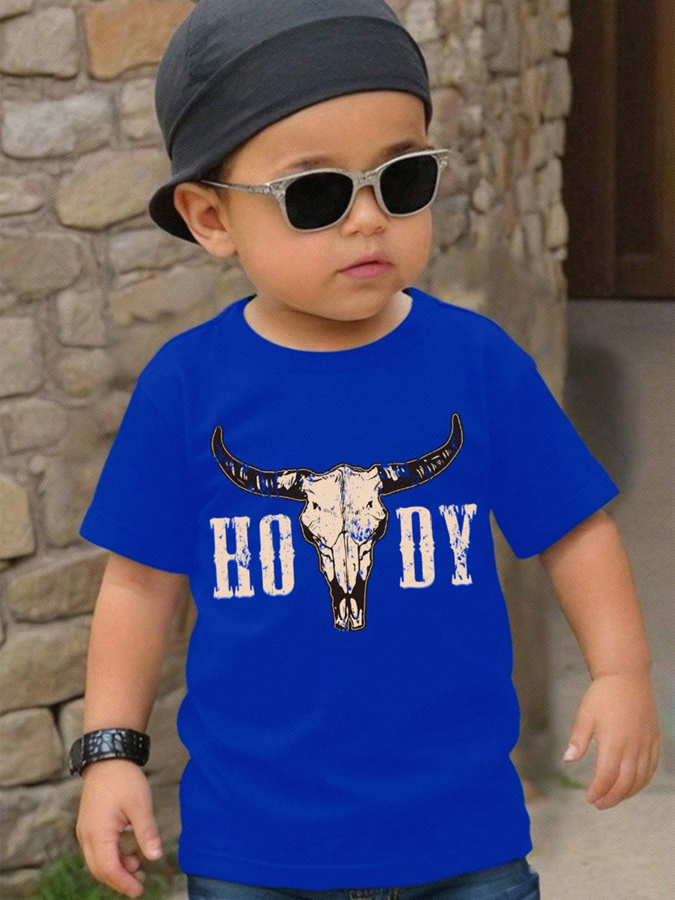 Crow Boy & Cow Head Printed Round Neck T-Shirt, Simple & Casual Western Style Outfit For Young Boys, Suitable For Summer