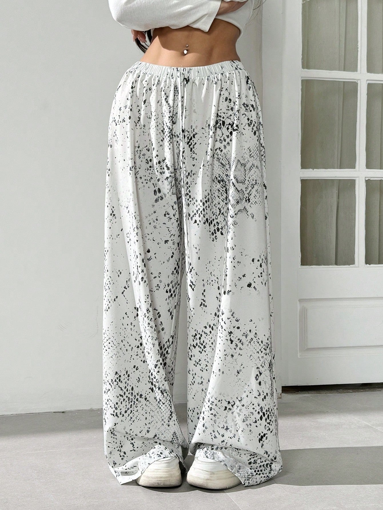 Loose Striped Wide-Leg Pants With Front Tie, Casual Wear