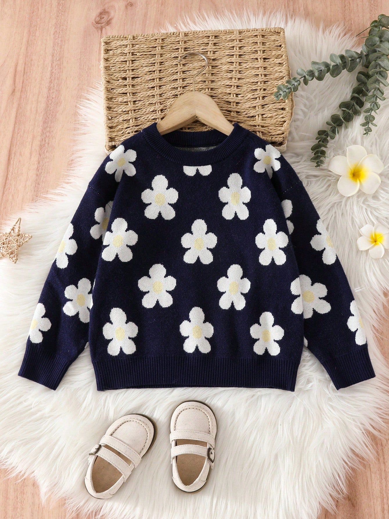 Young Girl Floral Pattern Drop Shoulder Sweater