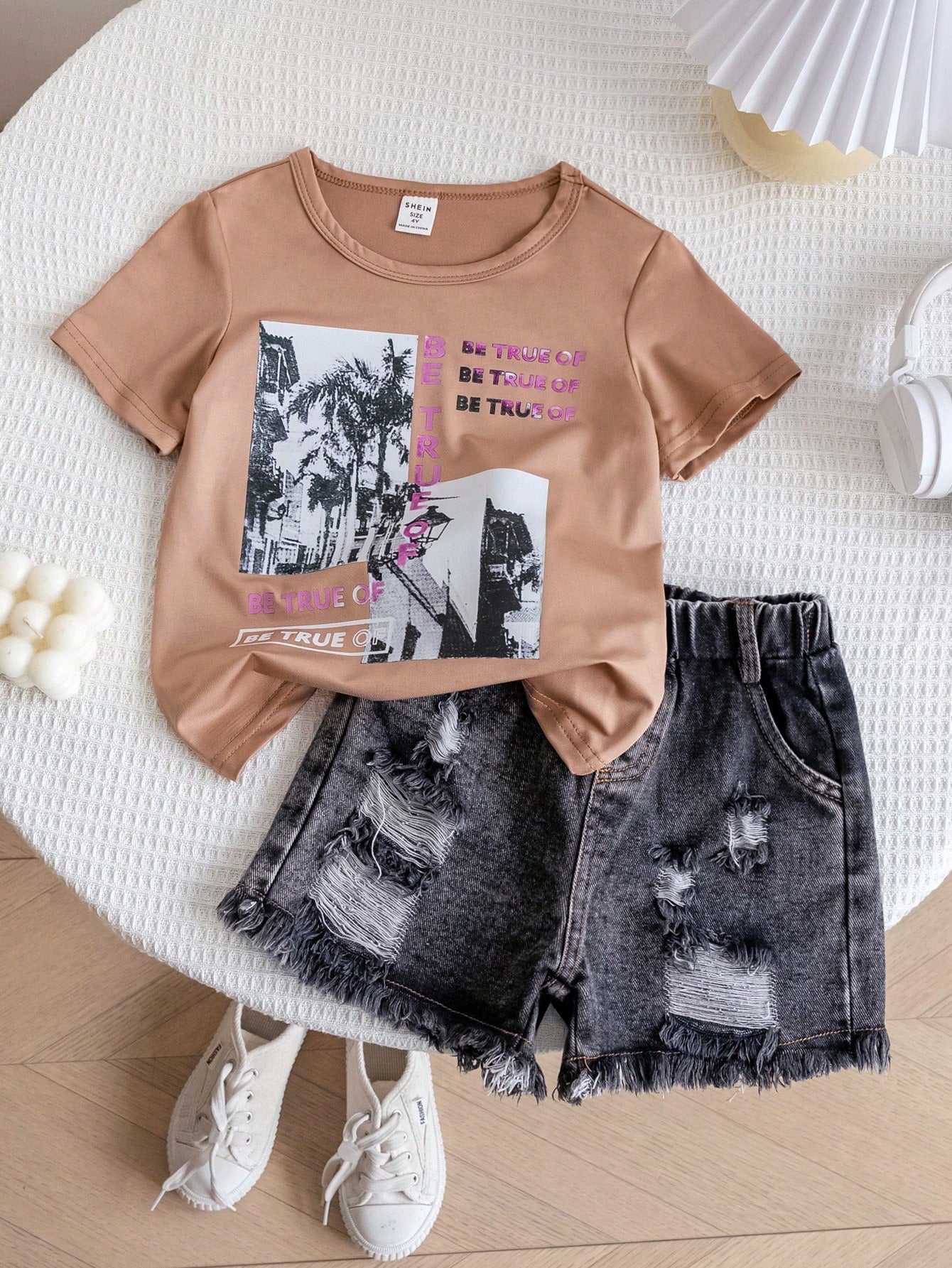 Young Girl Summer Casual Short Sleeve T-Shirt With Graphic Print And Distressed Denim Shorts Outfit Set