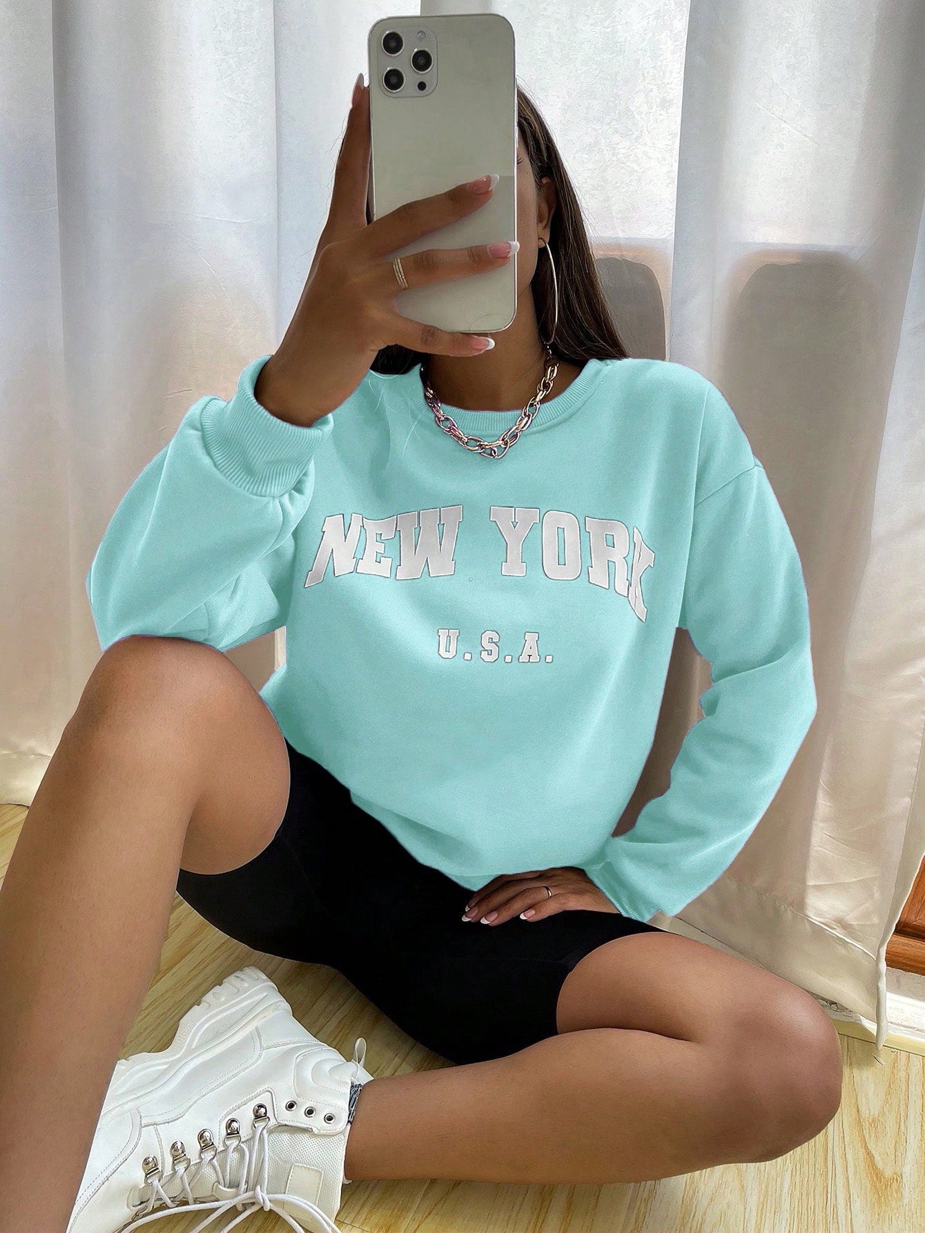 Women's Letter Printed Round Neck Sweatshirt