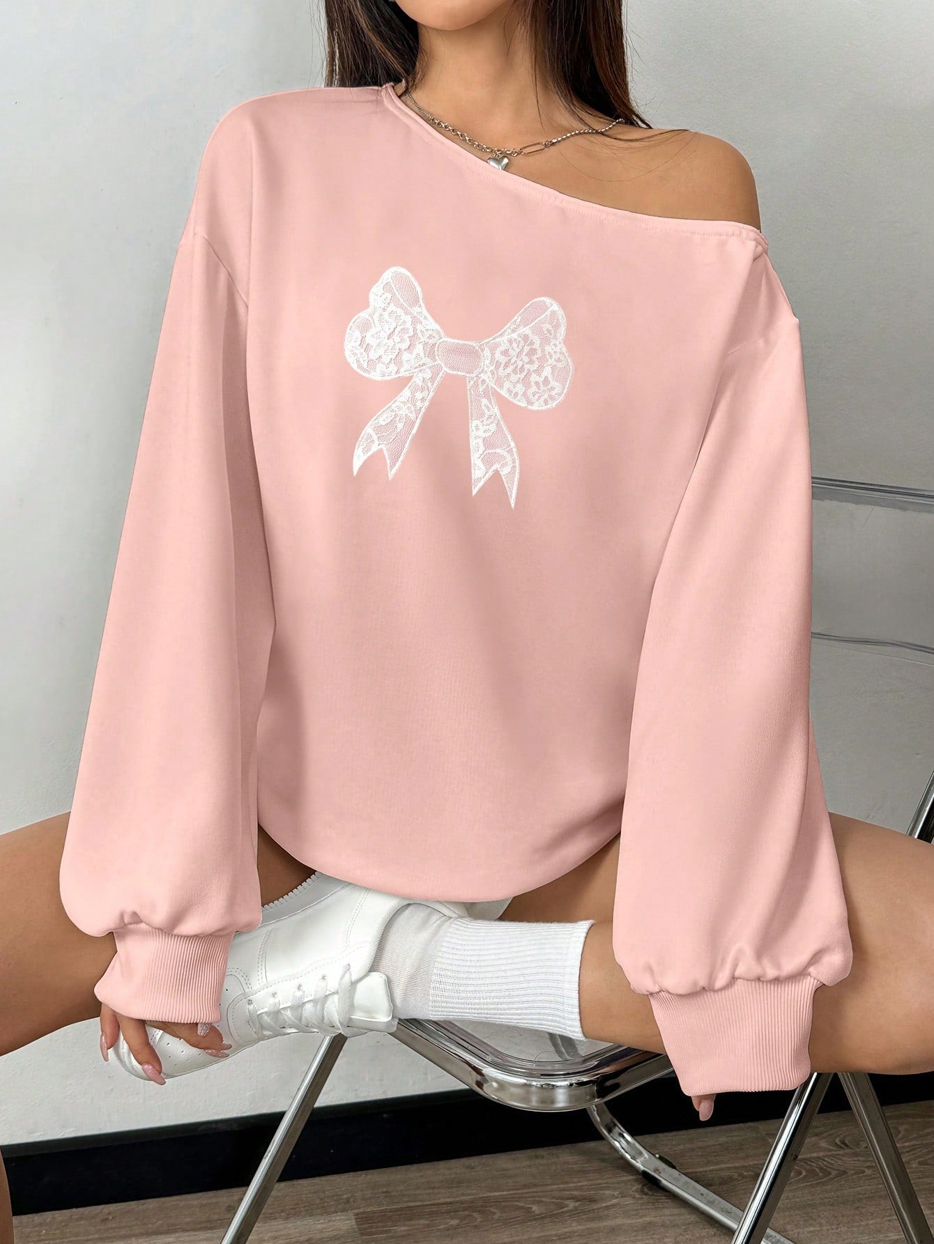 Gray Lace Applique Embroidered Bowknot Asymmetrical Neck Sweatshirt