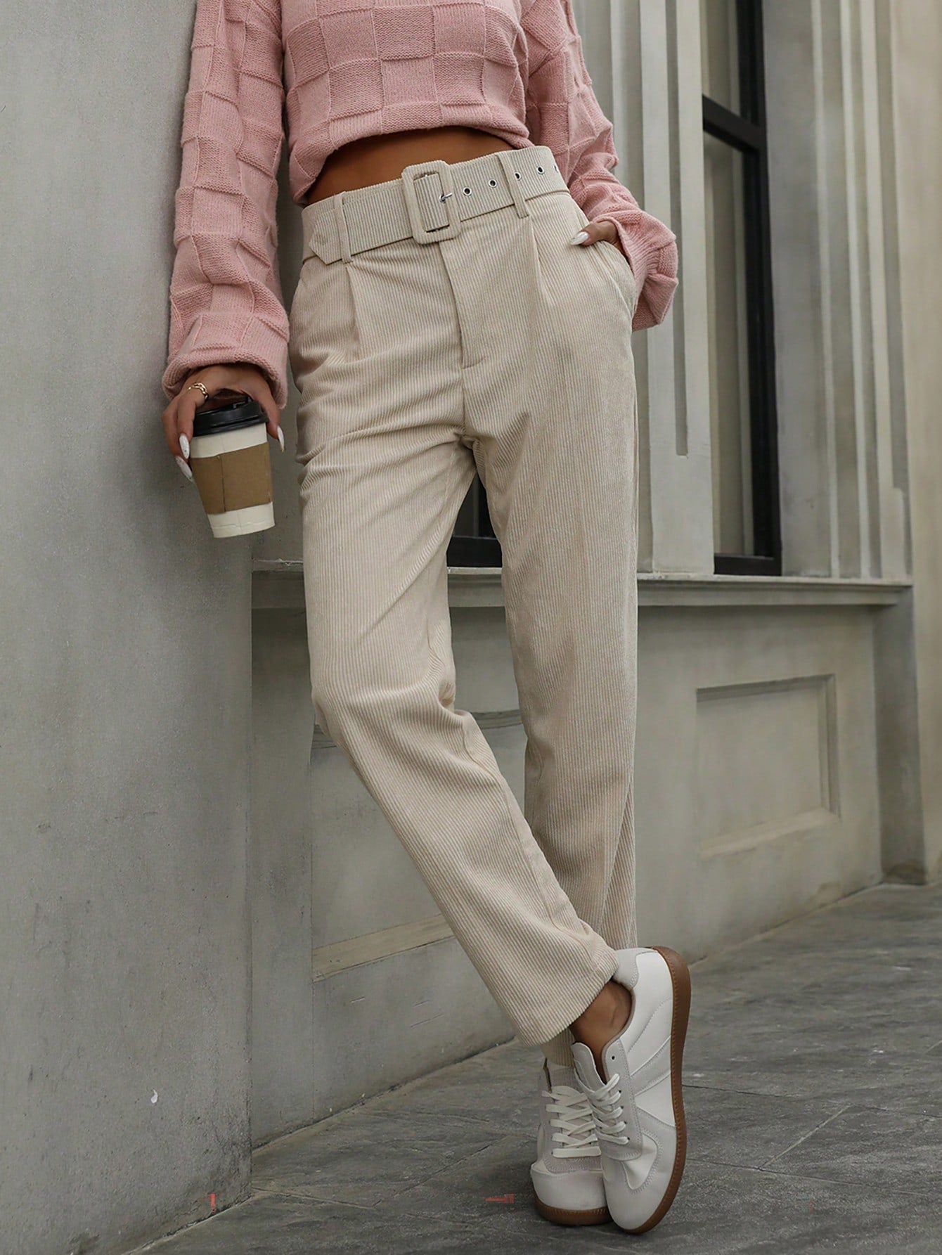 Modichic Solid Belted Tapered Pants