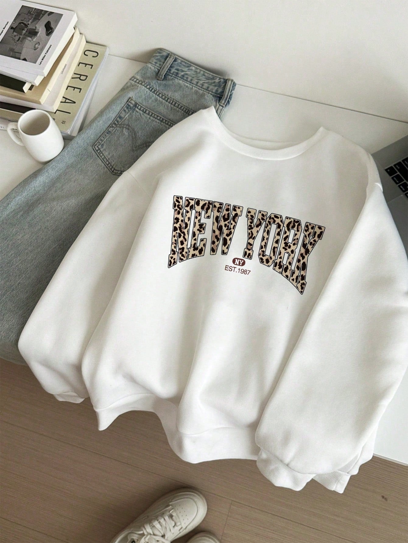 Casual And Minimalistic White Cherry Printed Round Neck Loose Women's Sweatshirt With Long Sleeves