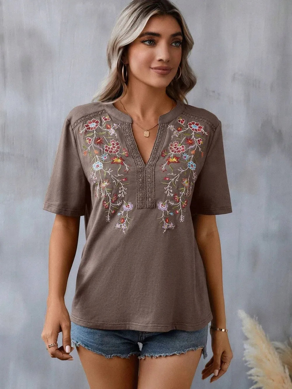 Embroidered Notched Short Sleeve T-Shirt