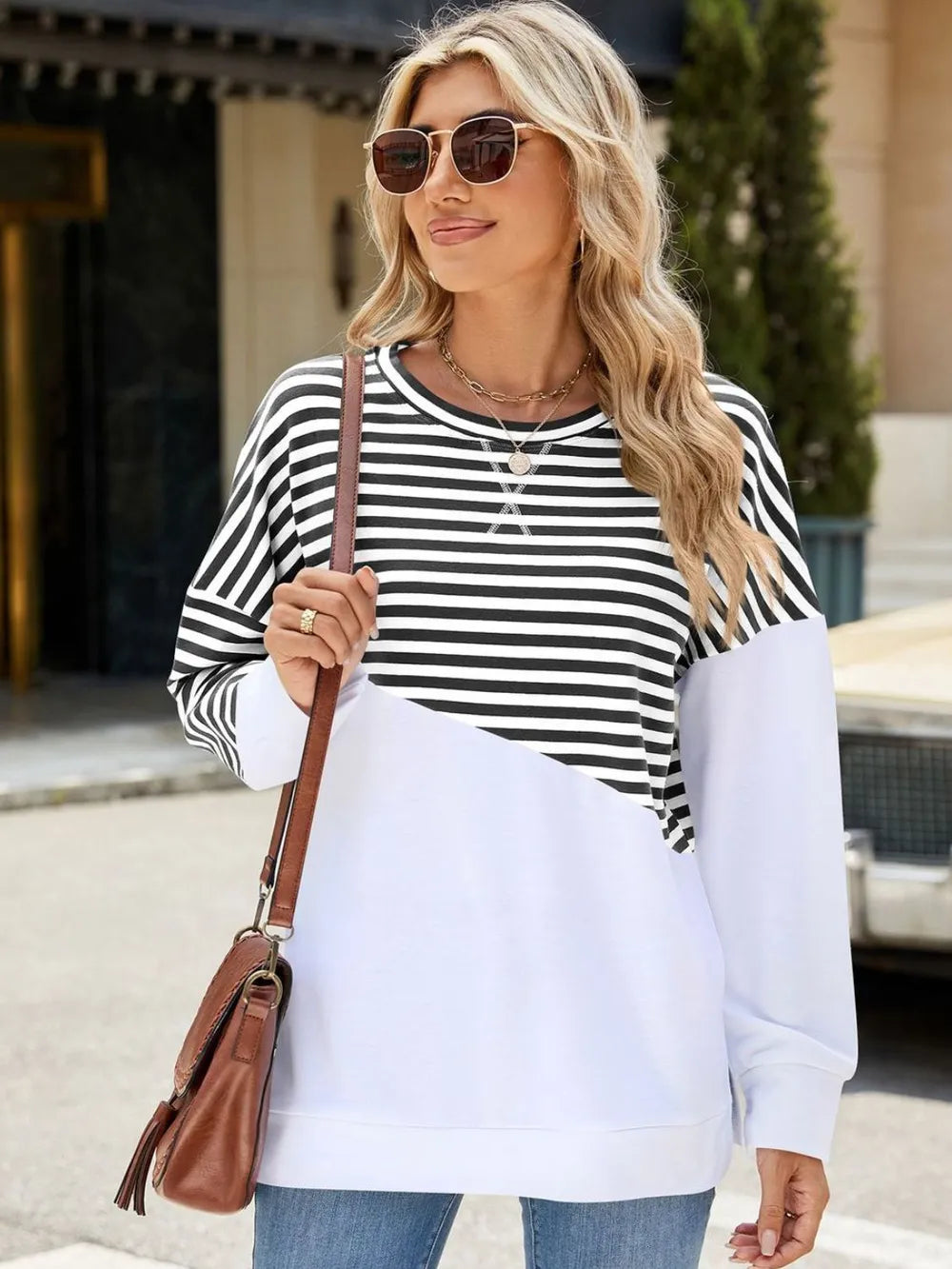 Slit Contrast Striped Long Sleeve Sweatshirt